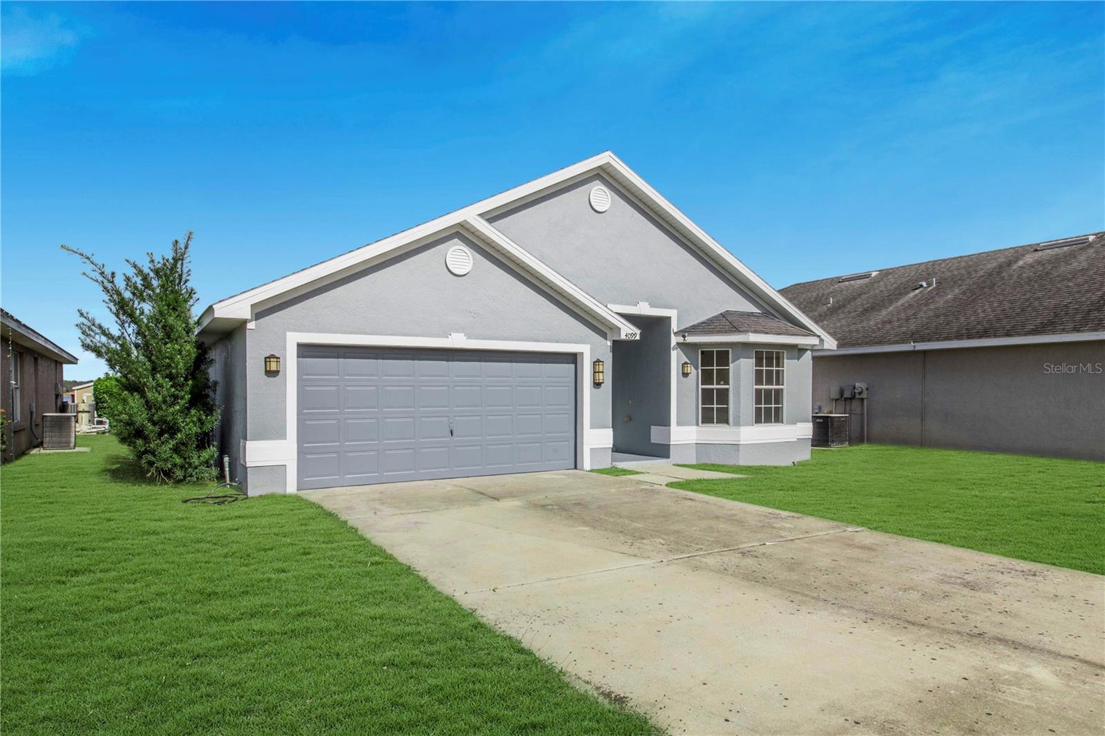 4099 Island Lakes Dr