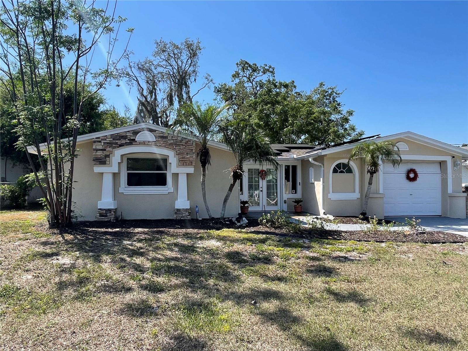 5736 Colonial Dr