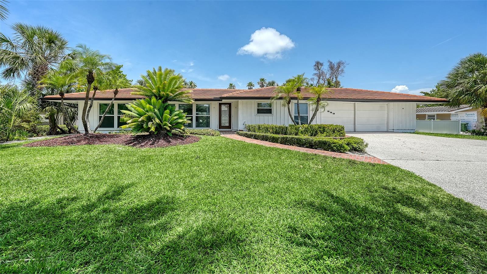 223 Seagull Ln photo 1