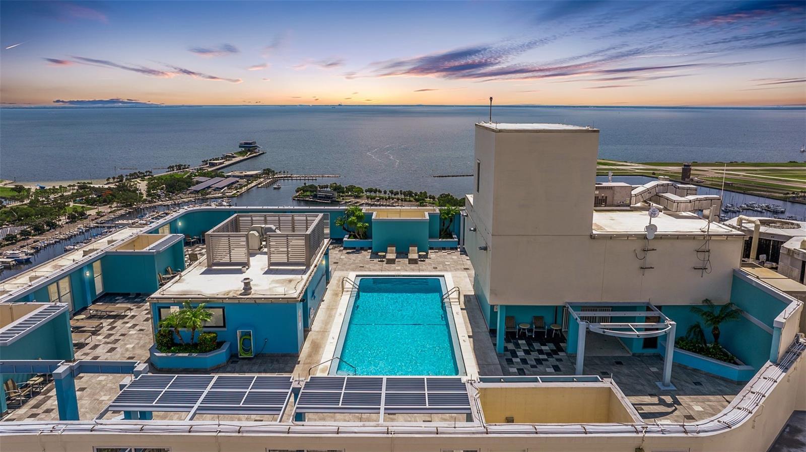 1 Beach Dr SE #2011