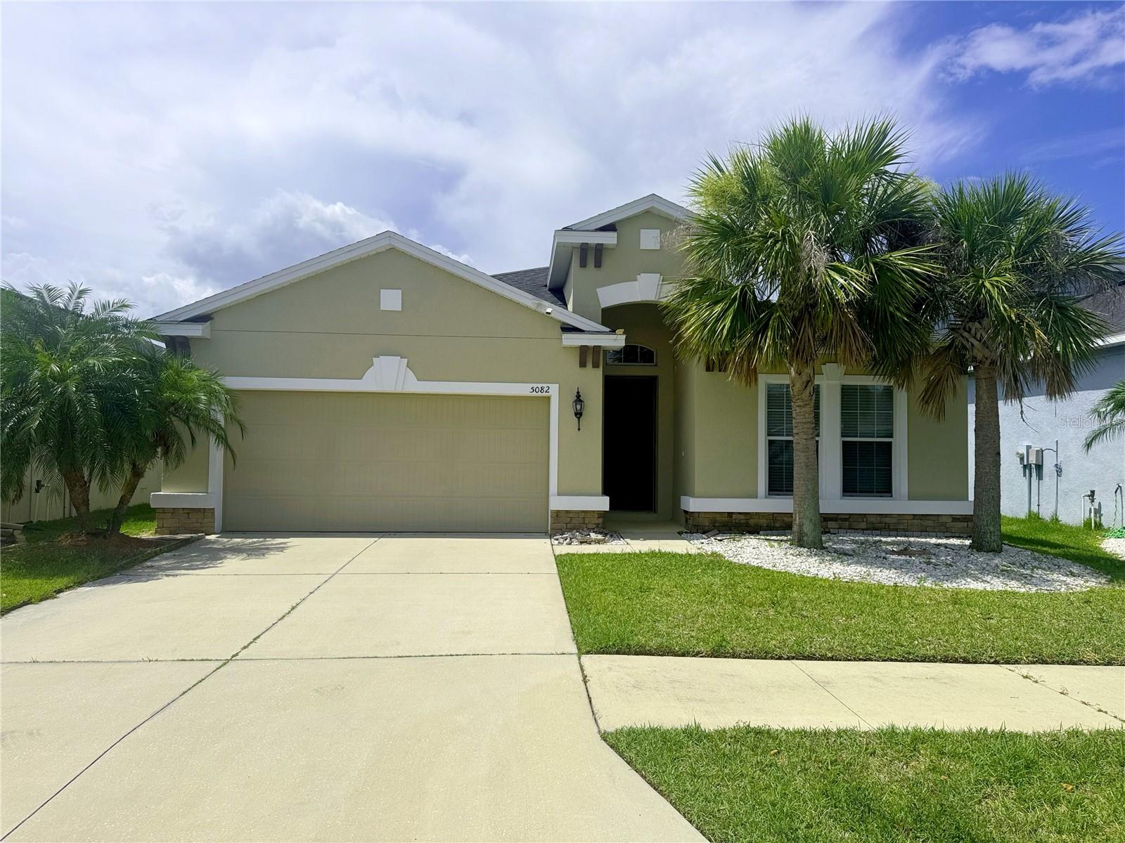 5082 Inshore Landings Dr photo 1