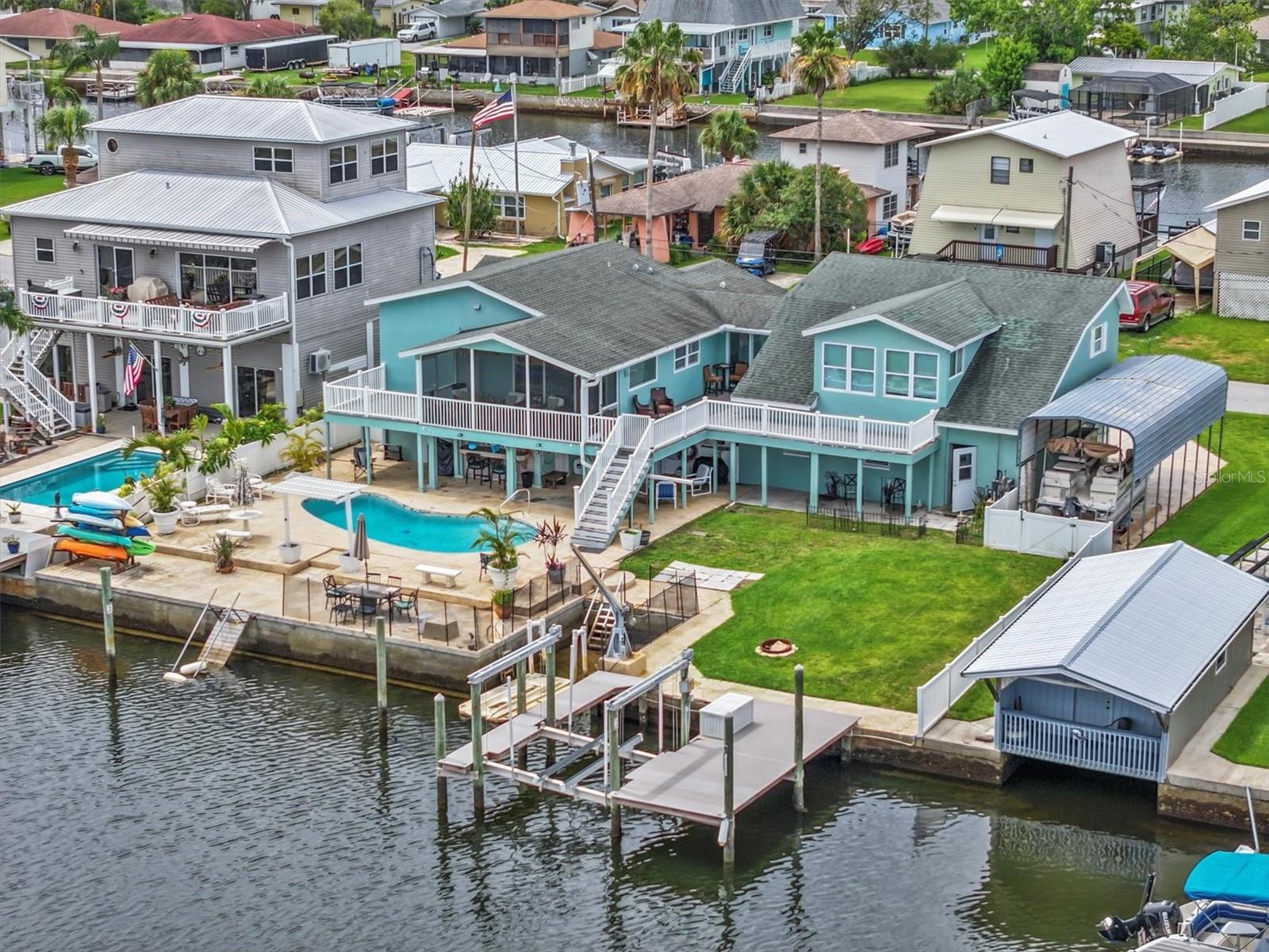 3337 Mangrove Dr photo 1