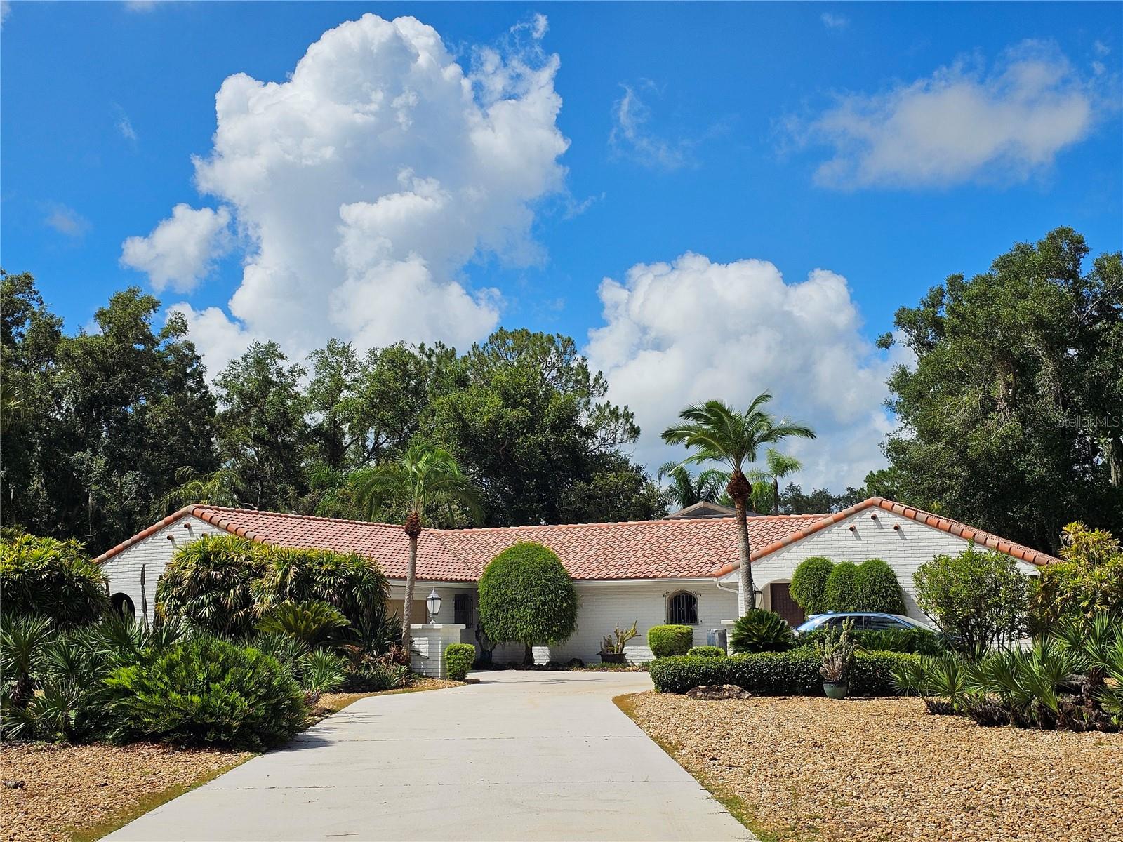 200 Island Way