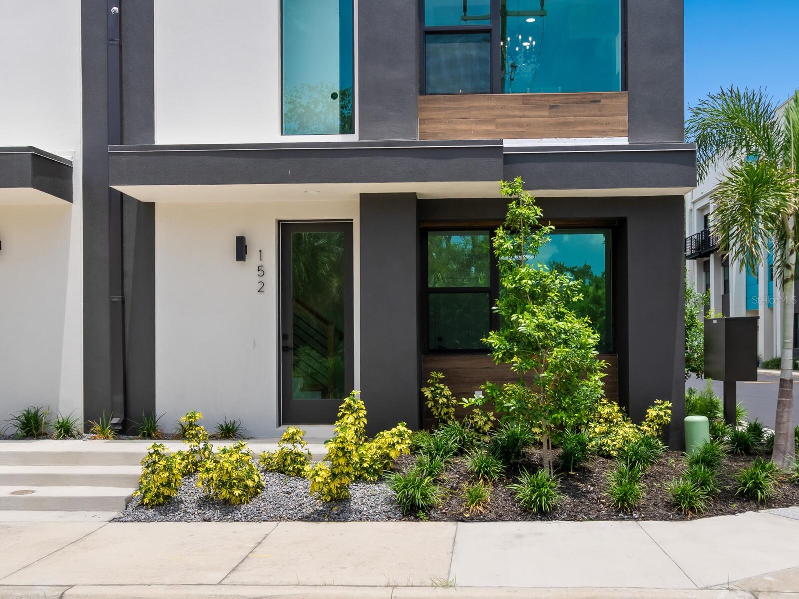 152 Audubon Pl