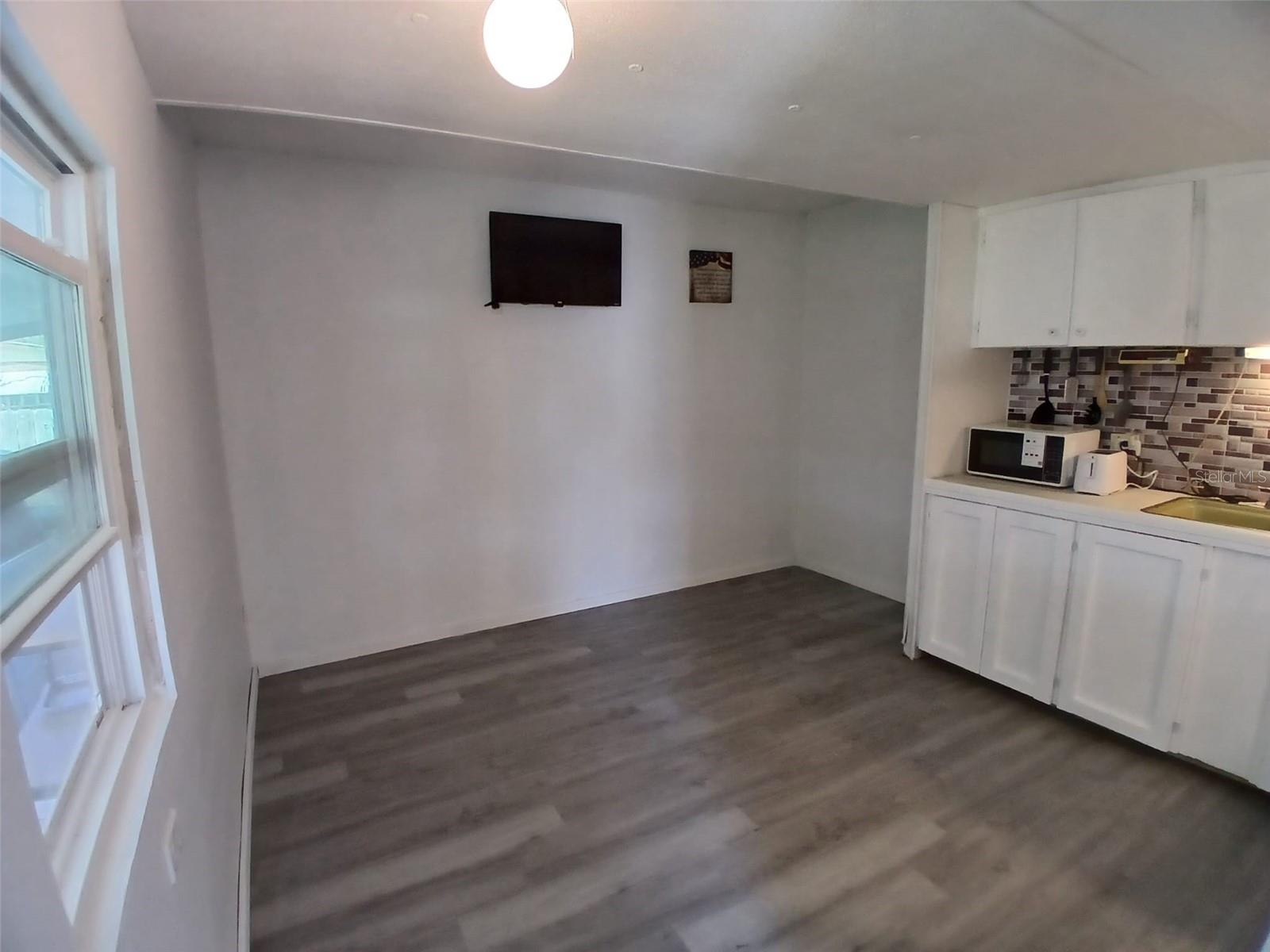 6604 Sandra Dr