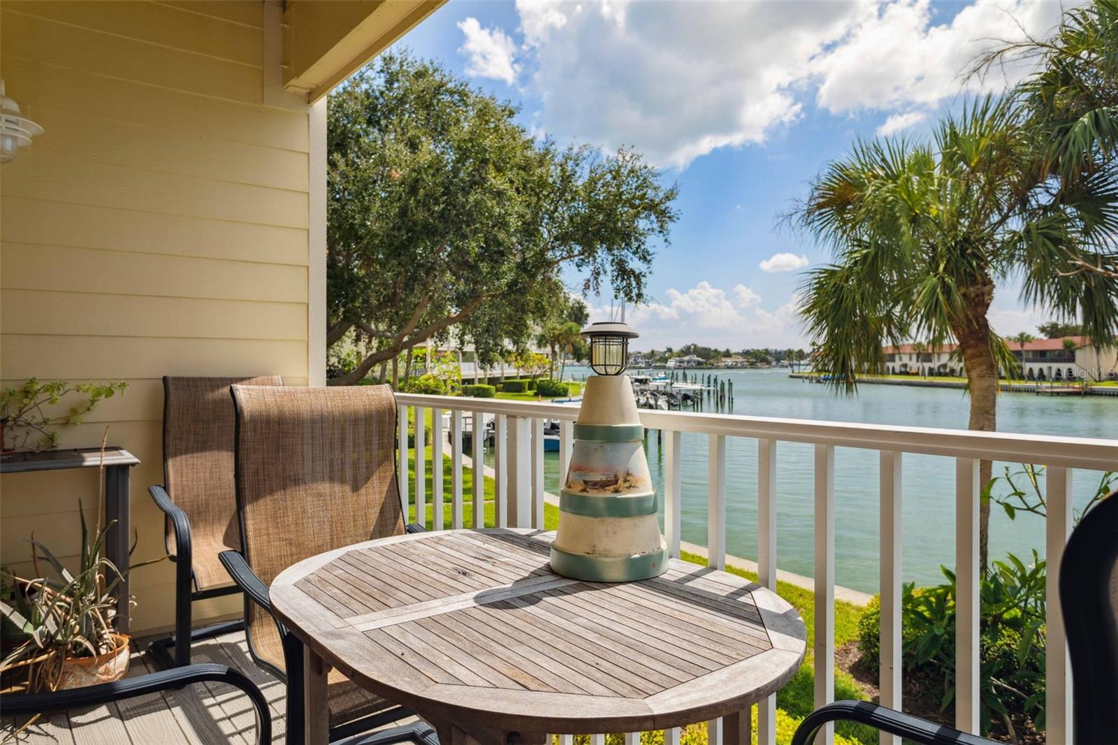 459 Haven Point Dr