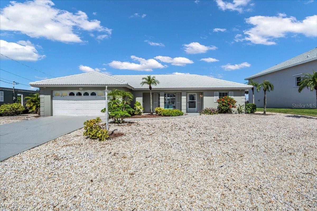 3816 Royal Palm Dr