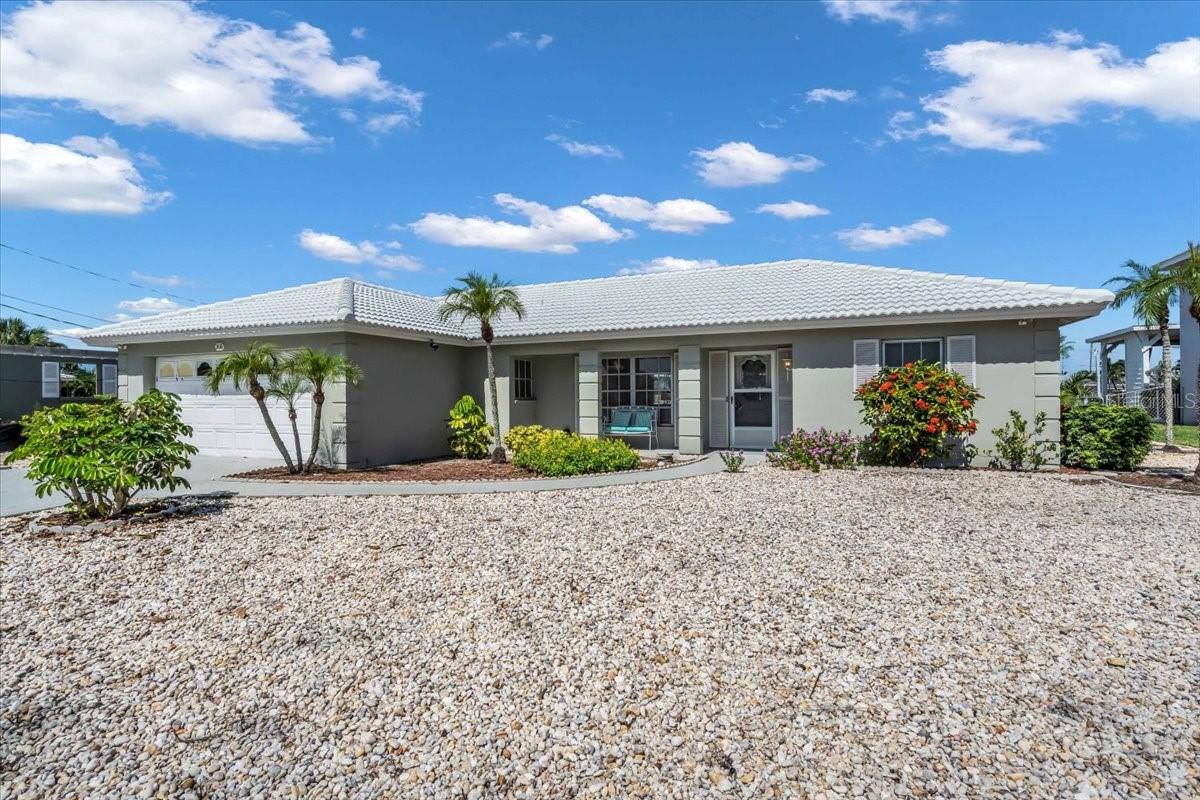 3816 Royal Palm Dr