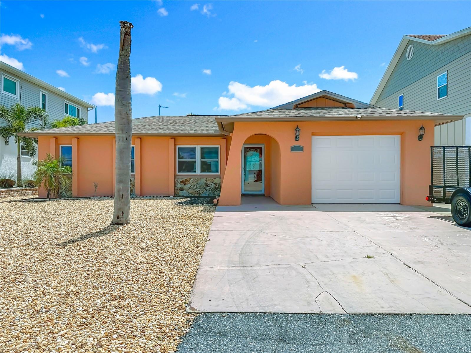 13816 Victor Ave photo 1