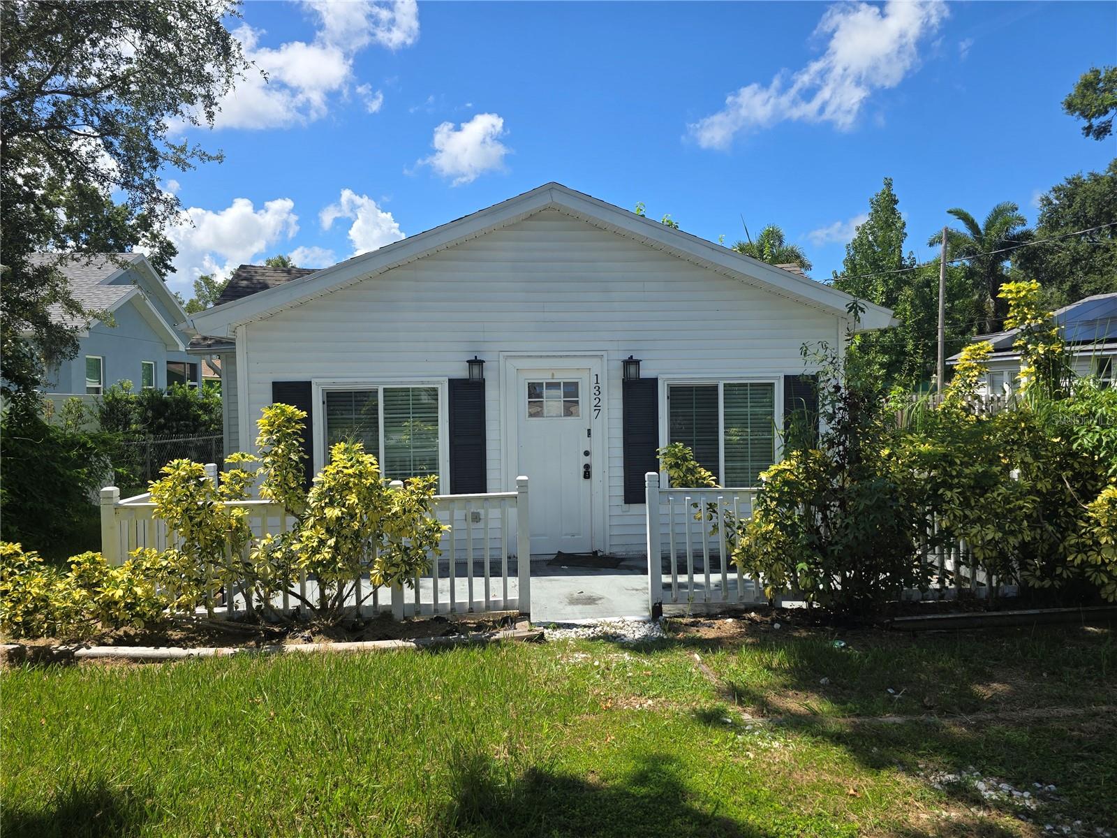 1327 Georgia Ave