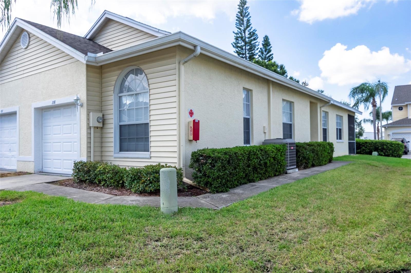 1050 Starkey Rd #208 photo 1