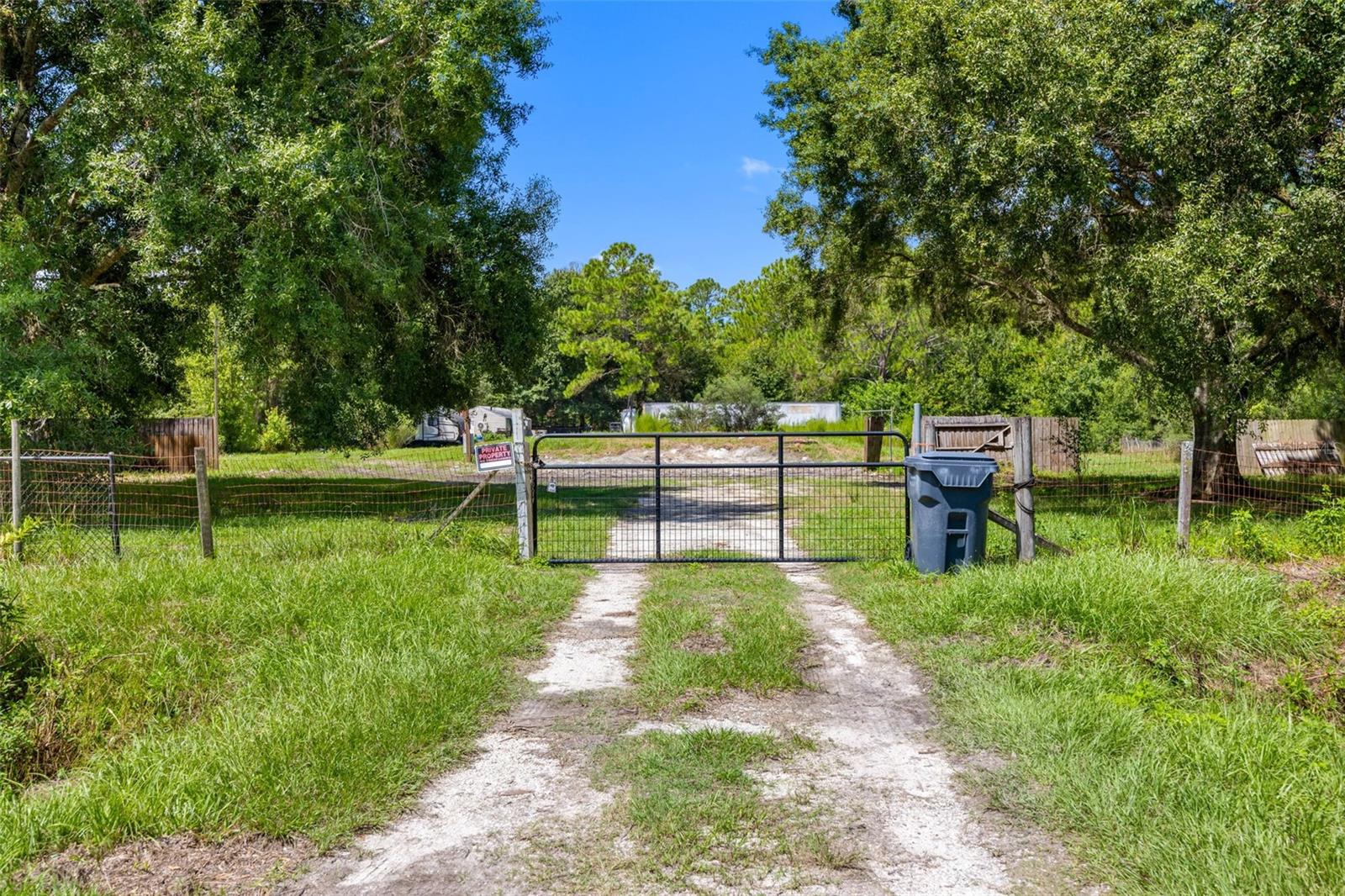 3207 Cypress Trails Dr