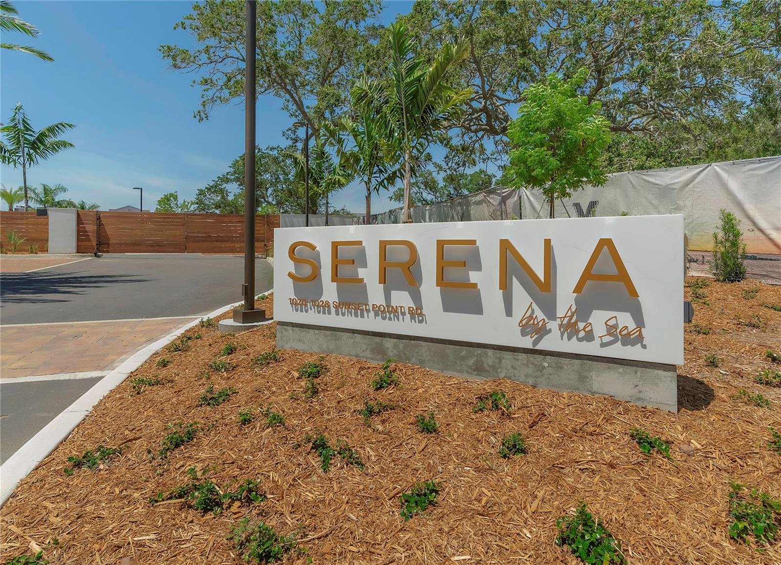 1020 Sunset Point Rd #302