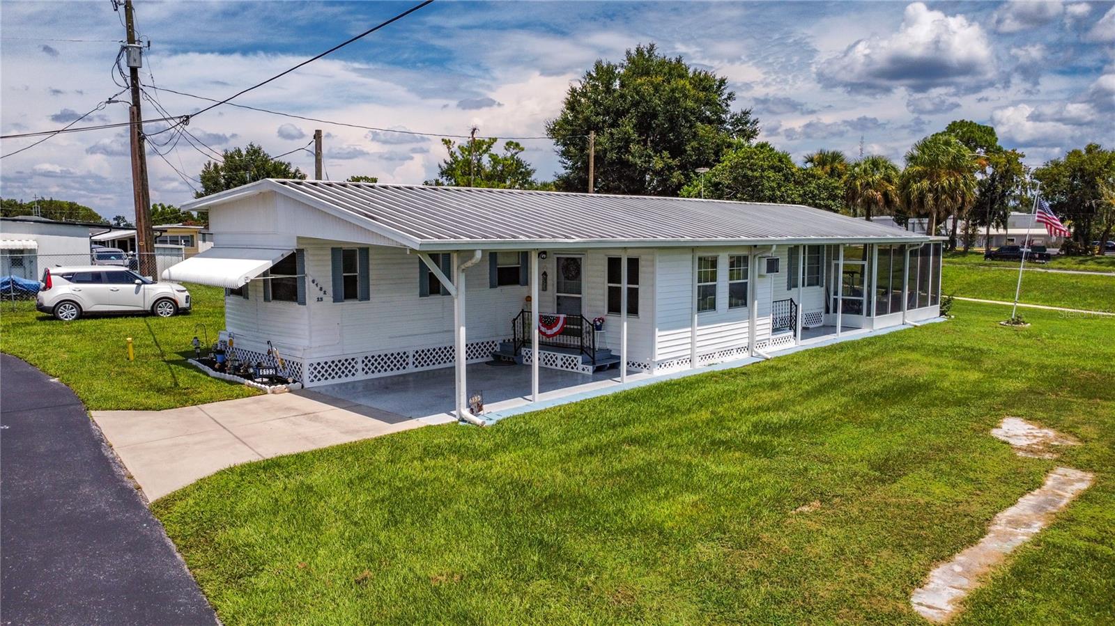 6132 Harriet St