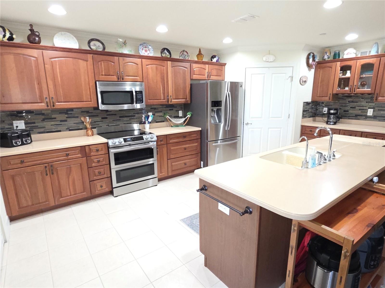 8152 Southern Pines Dr