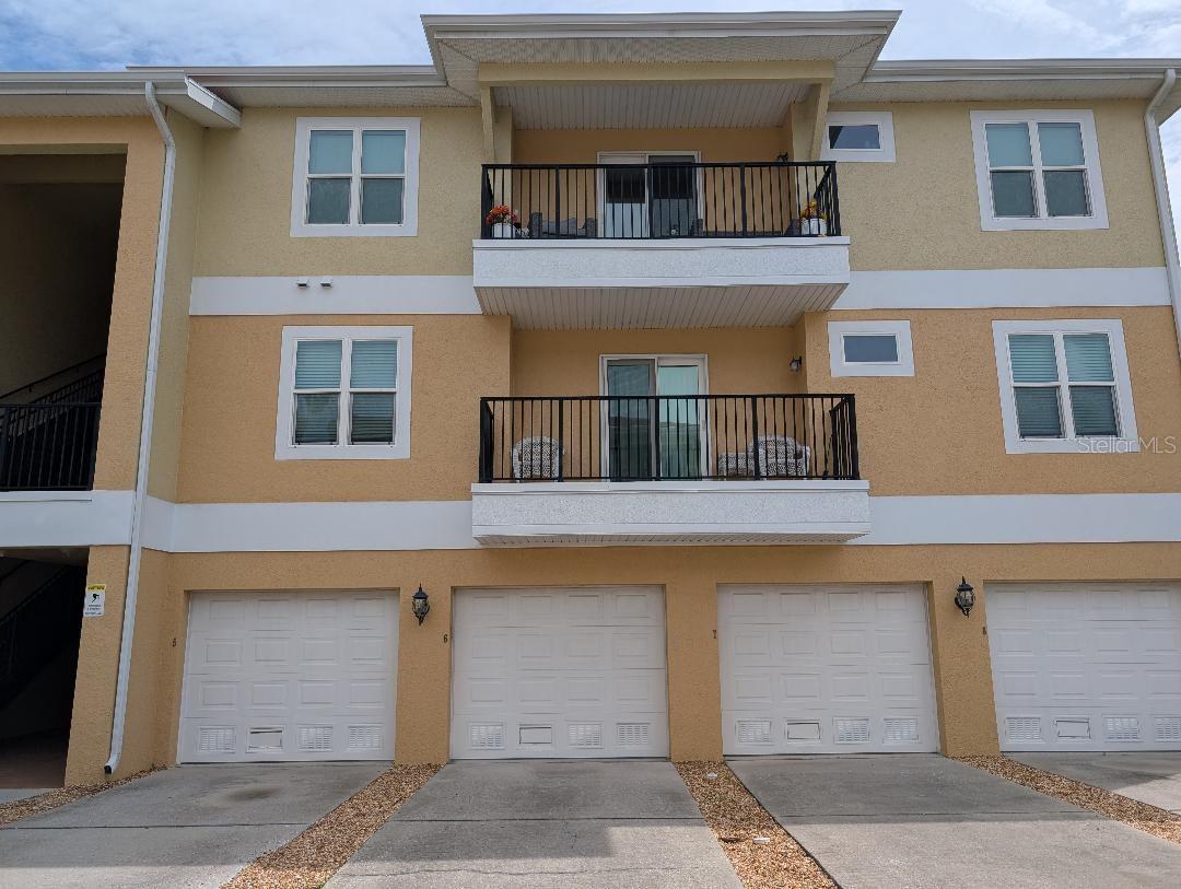 6394 Banyan Blvd #204