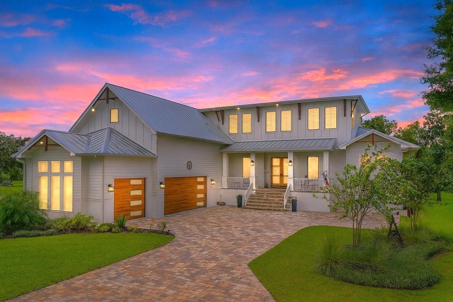 8317 Alafia Pointe Dr
