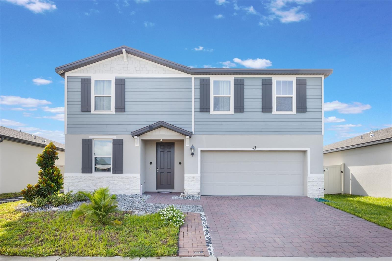 905 Cambridge Dr