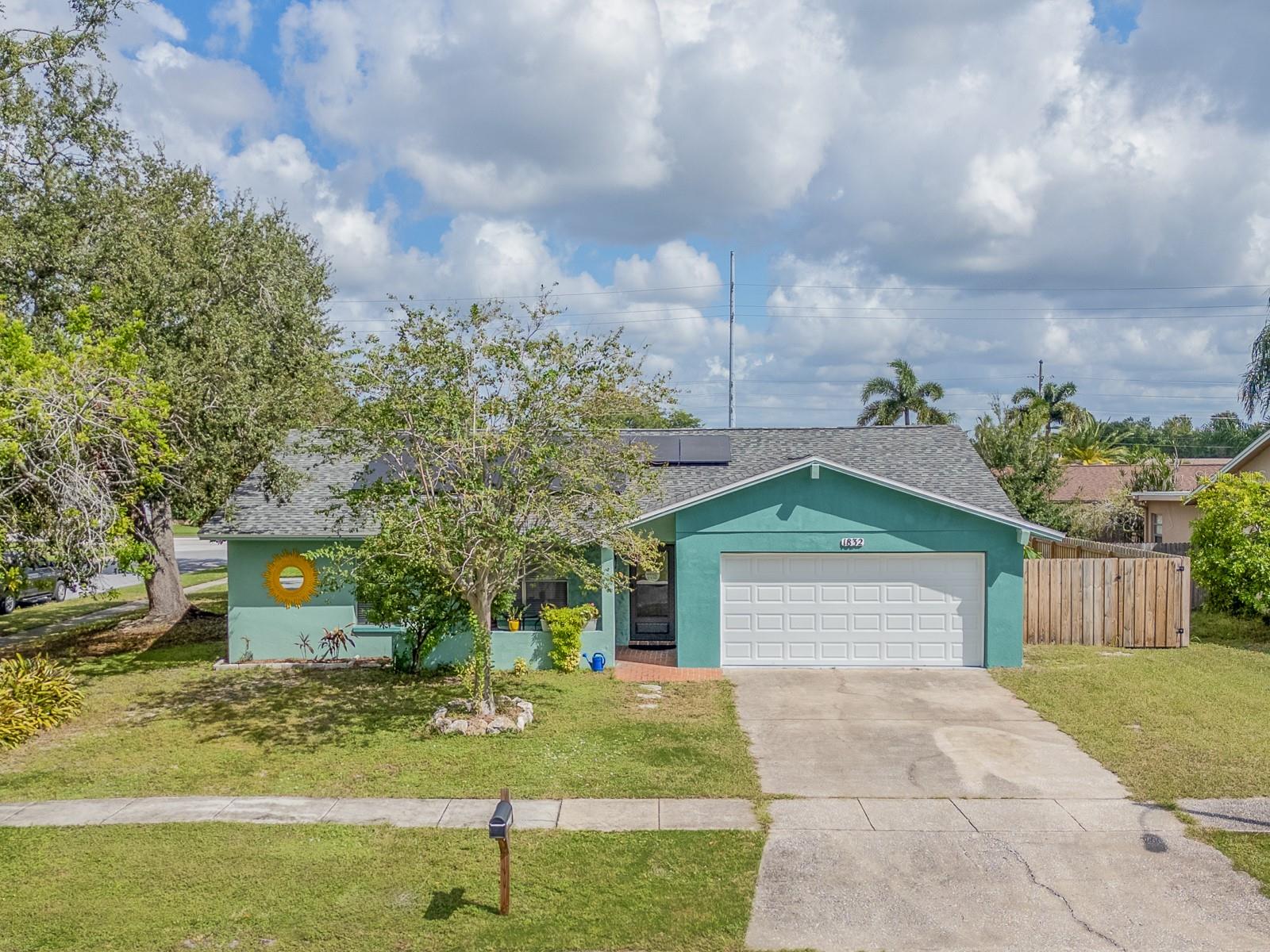 1832 Seton Dr photo 1