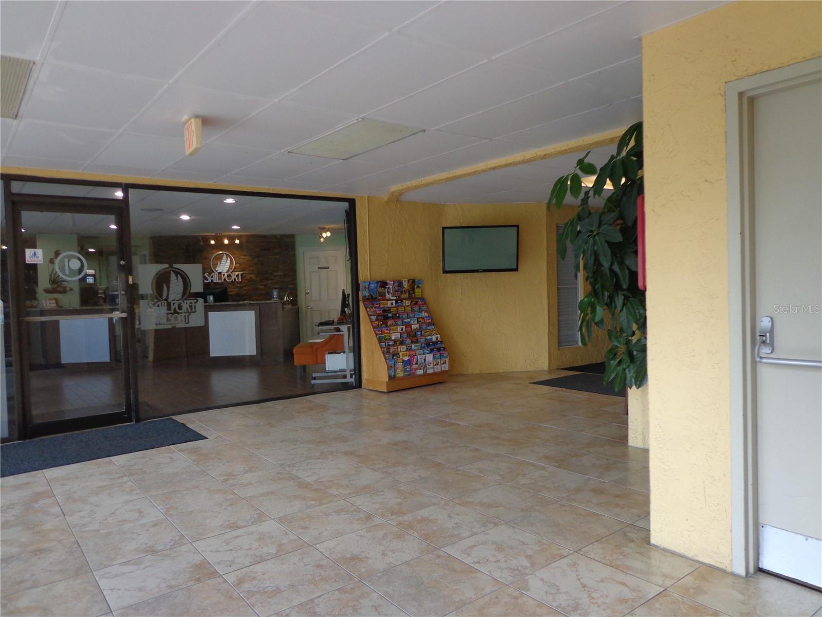 2506 N Rocky Point Dr #229