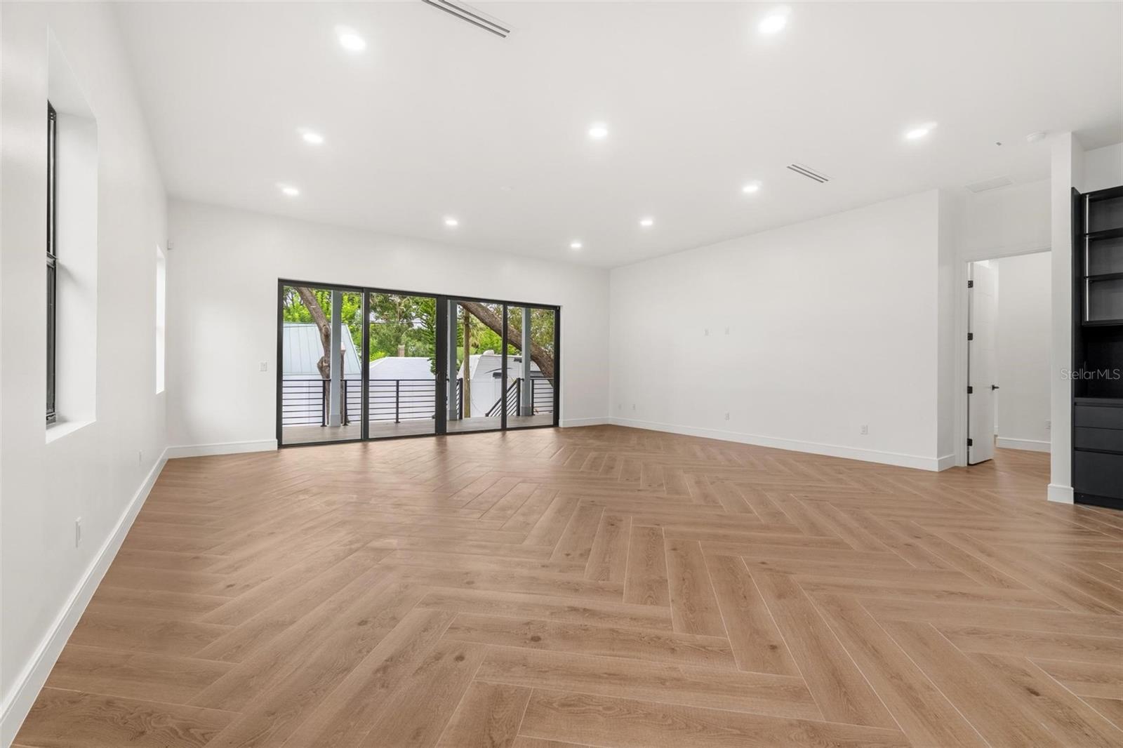 403 Park Blvd