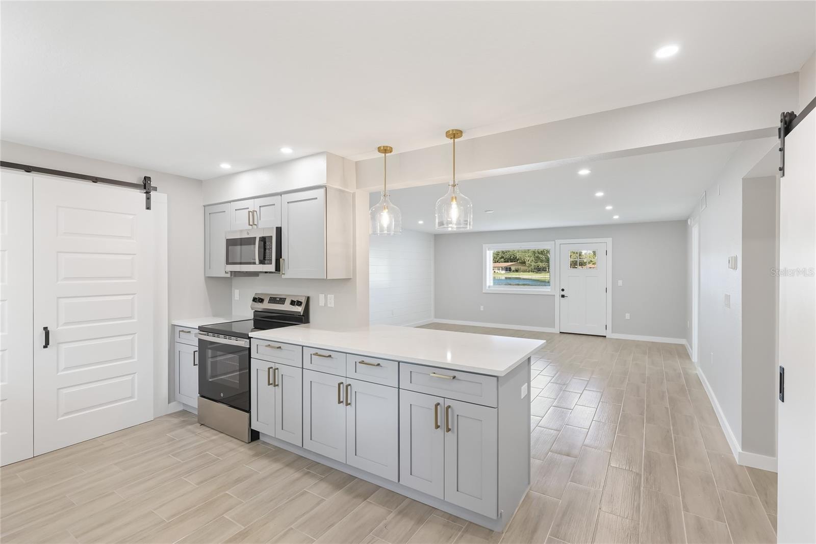 4444 Narraganset Trl #96