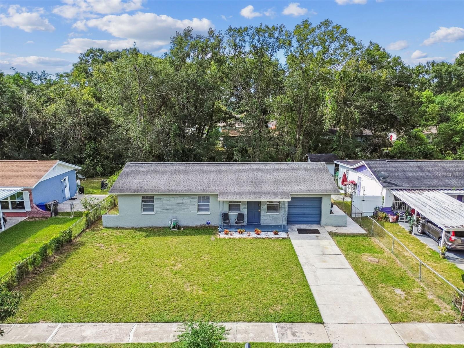 4419 Dolphin Dr