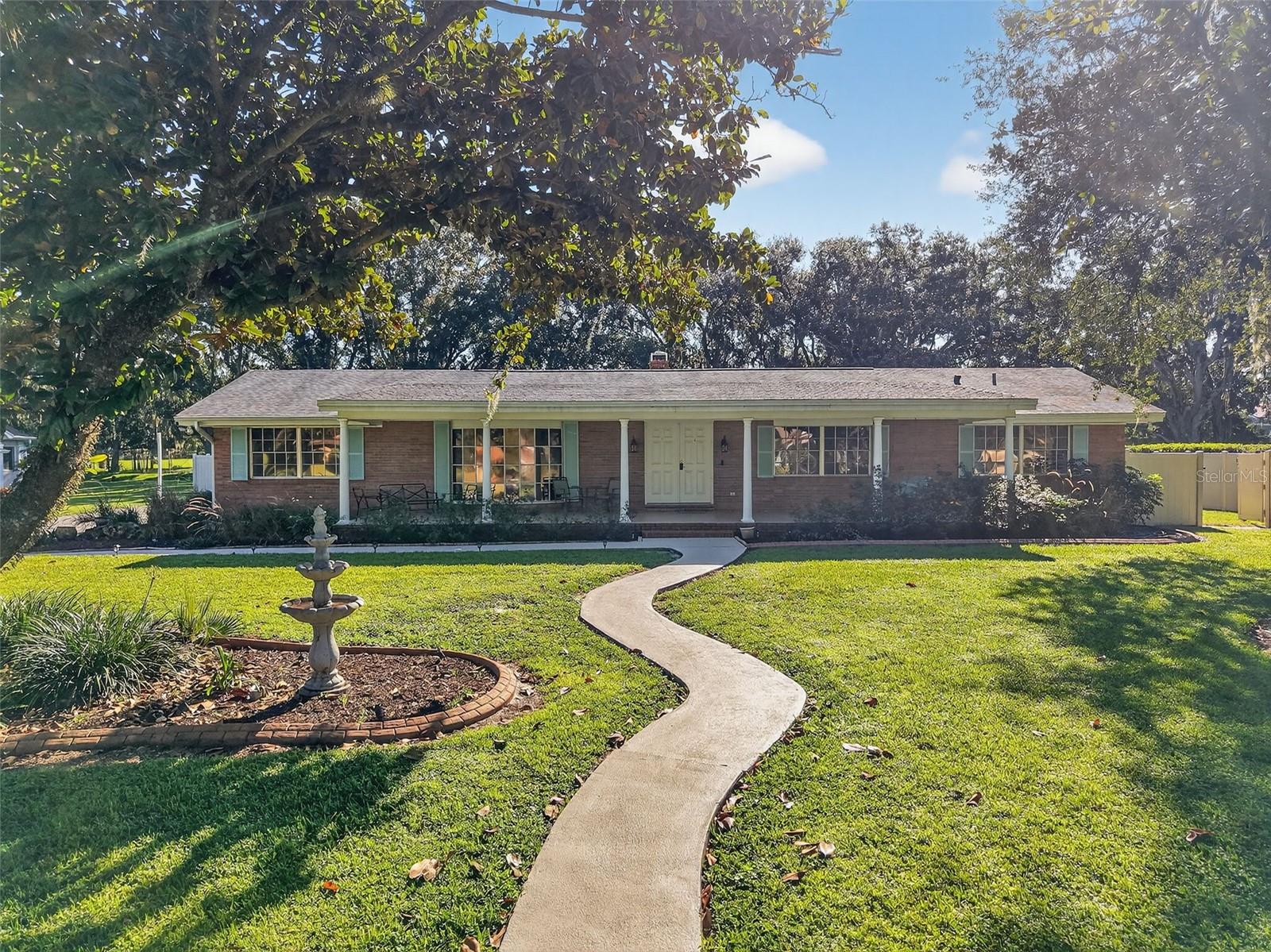 639 Howard Ave
