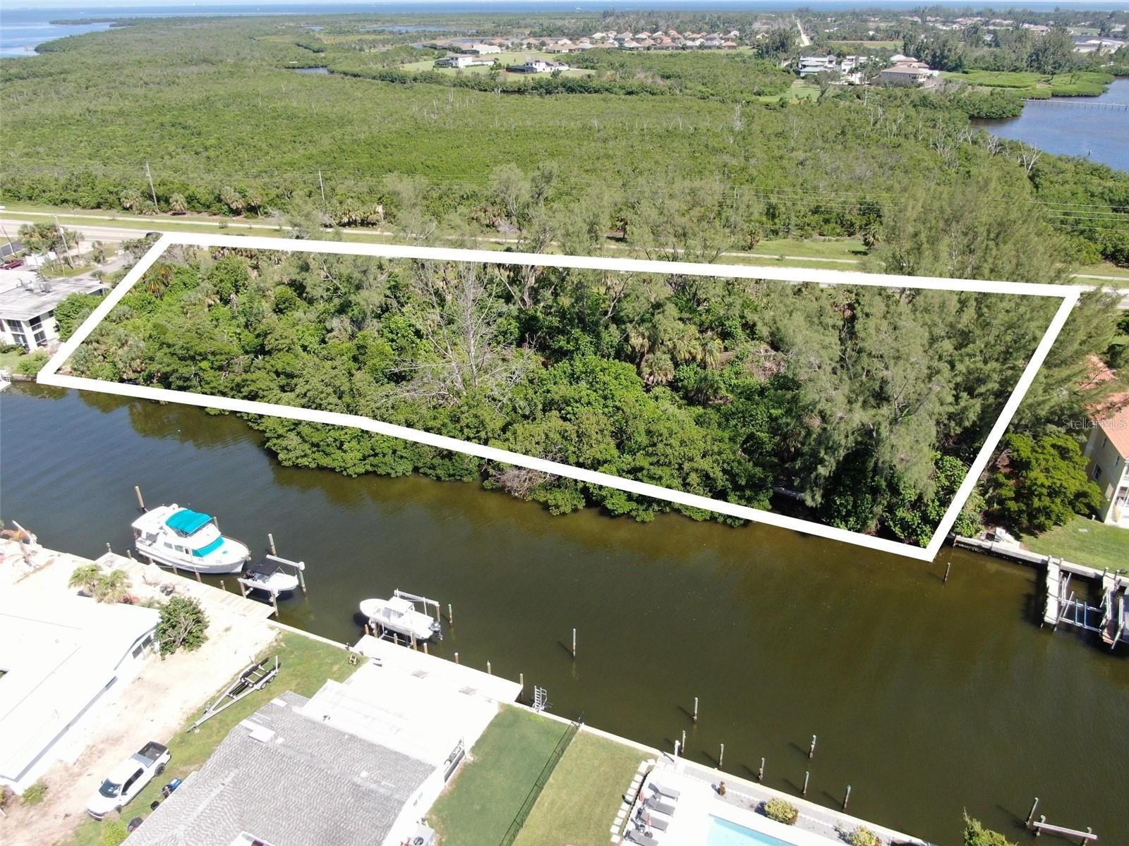 10005 W Manatee Ave W photo 1