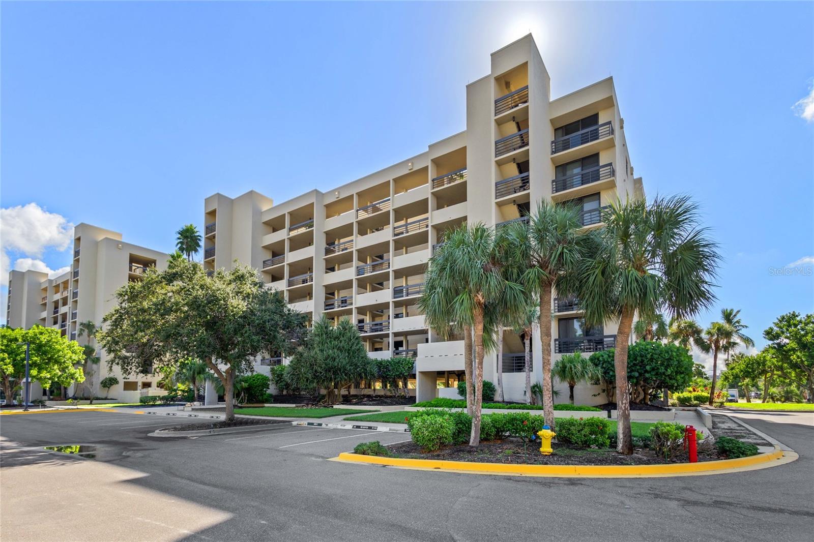 1065 Gulf Of Mexico Dr #402