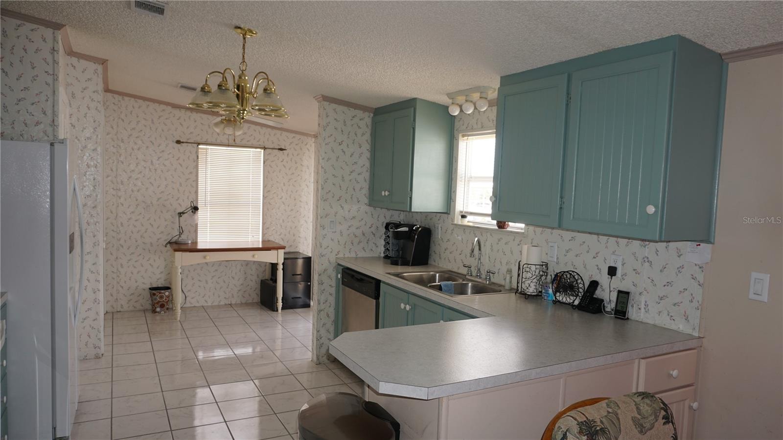 12023 Longhorn Dr
