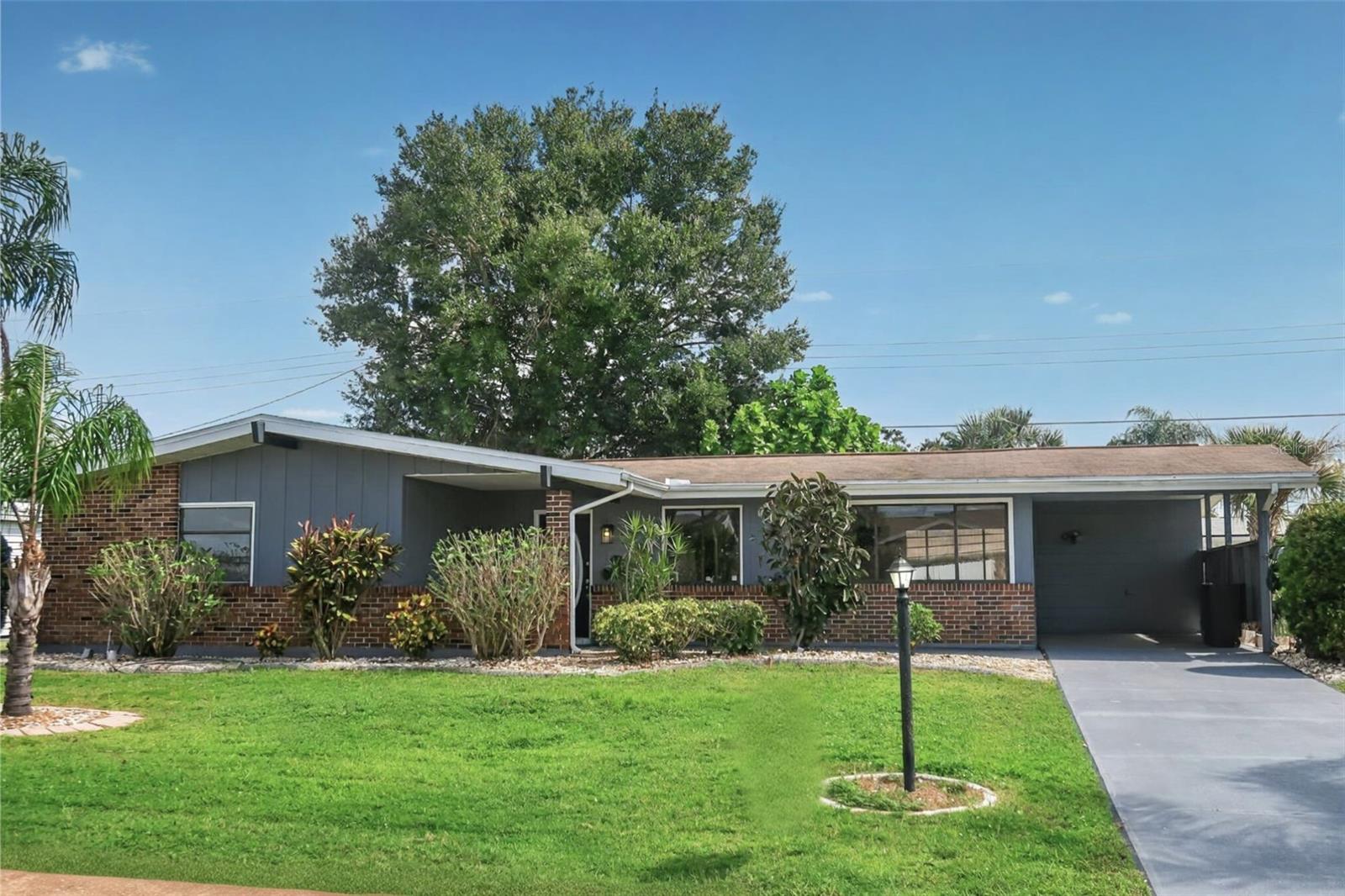 806 Oakmont Ave