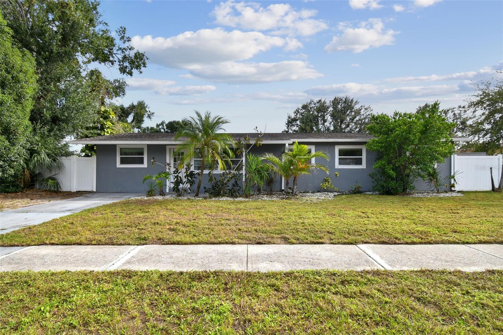 4722 W Bay Ave photo 1