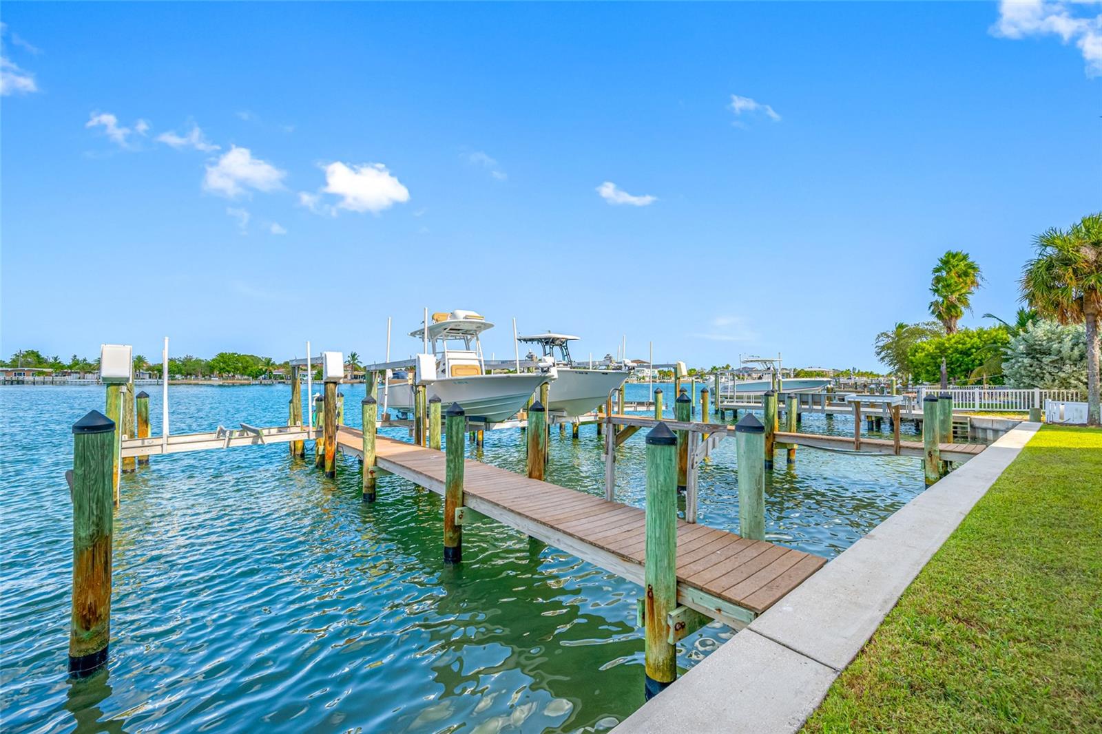 8575 Sunset CT