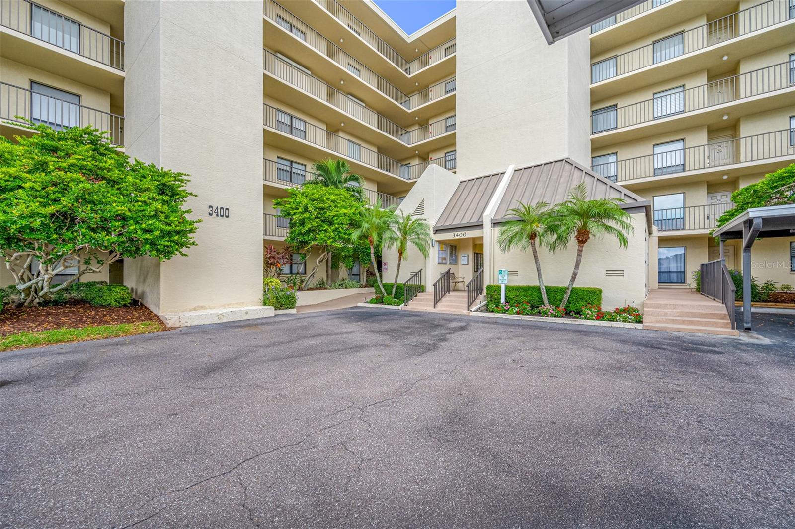 3400 Cove Cay Dr #7C
