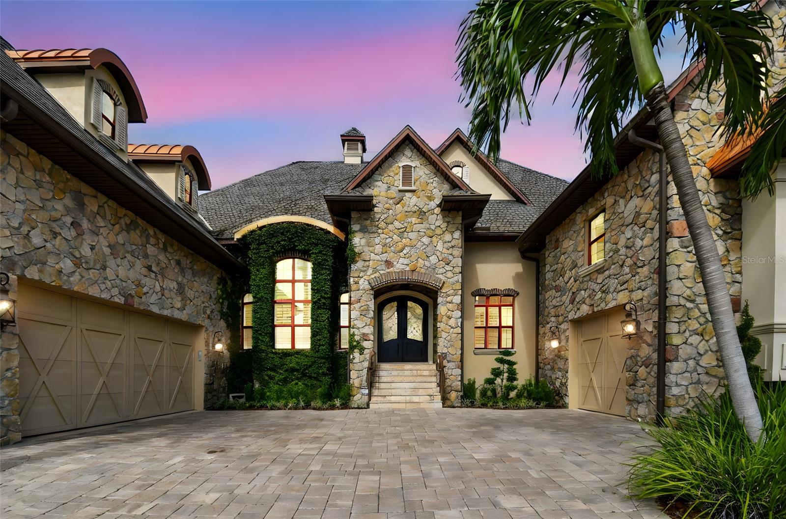 5405 Leilani Dr