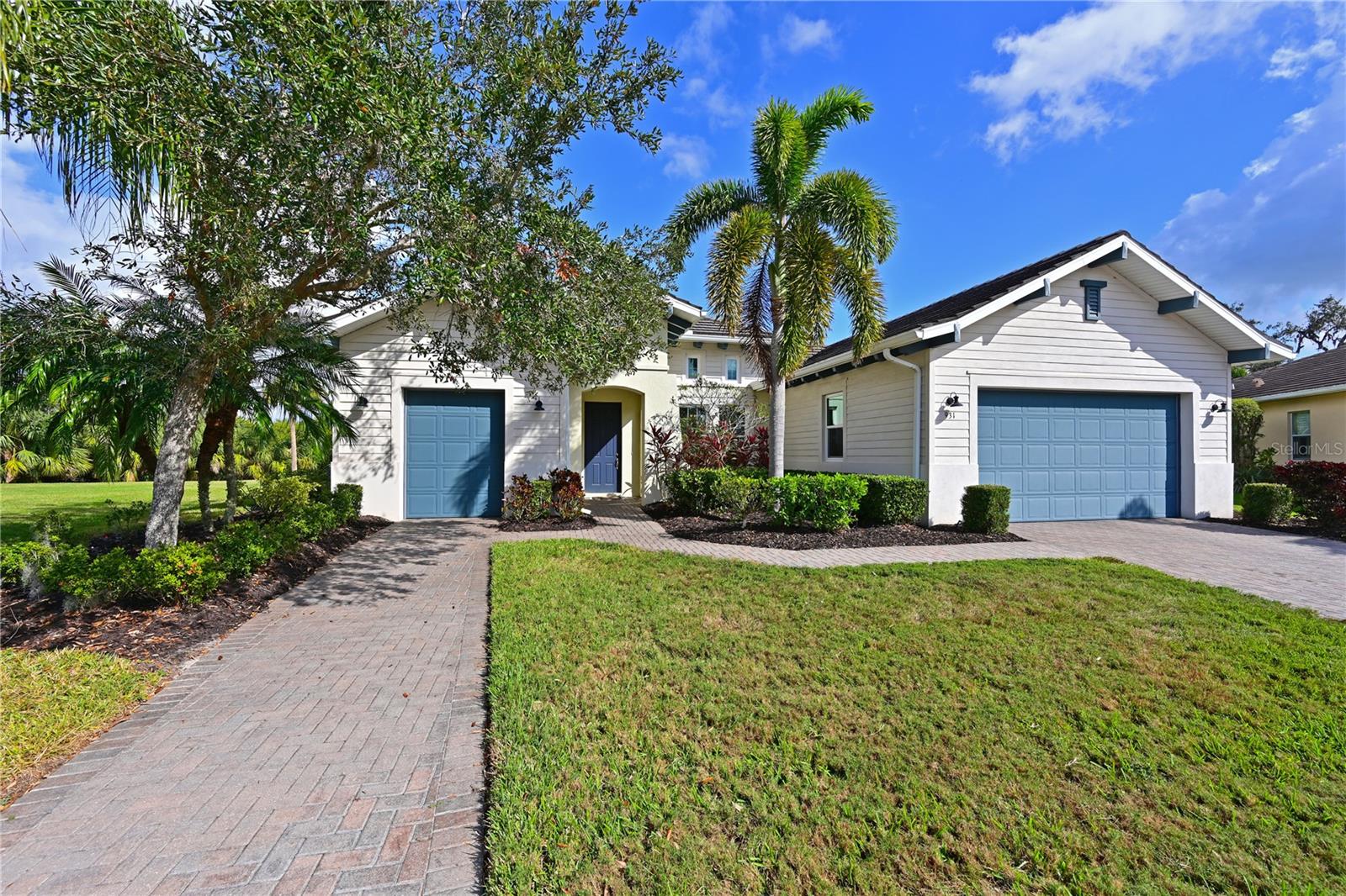 931 Mangrove Edge CT