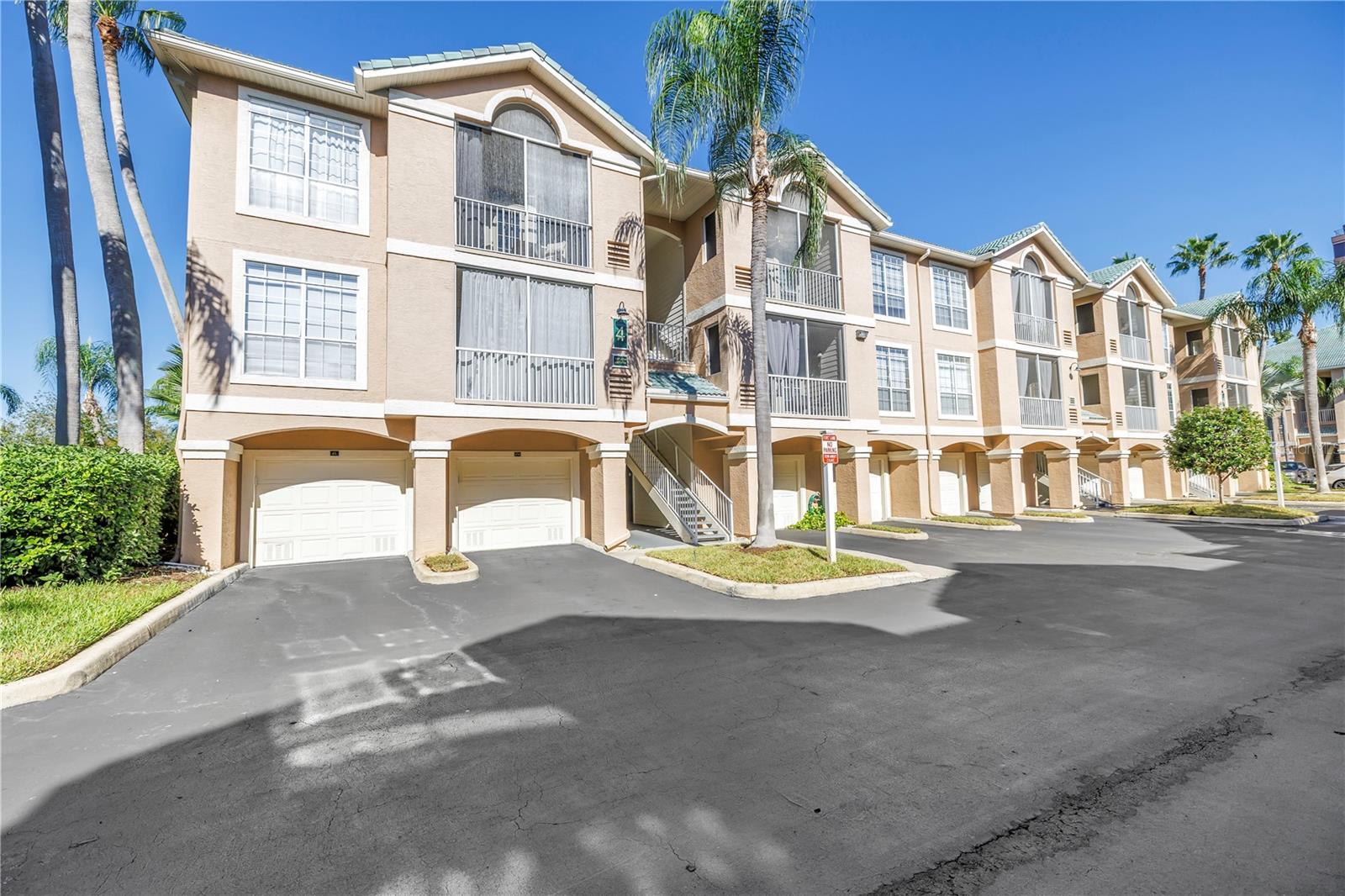 4206 Bay Club Cir #4206 photo 1