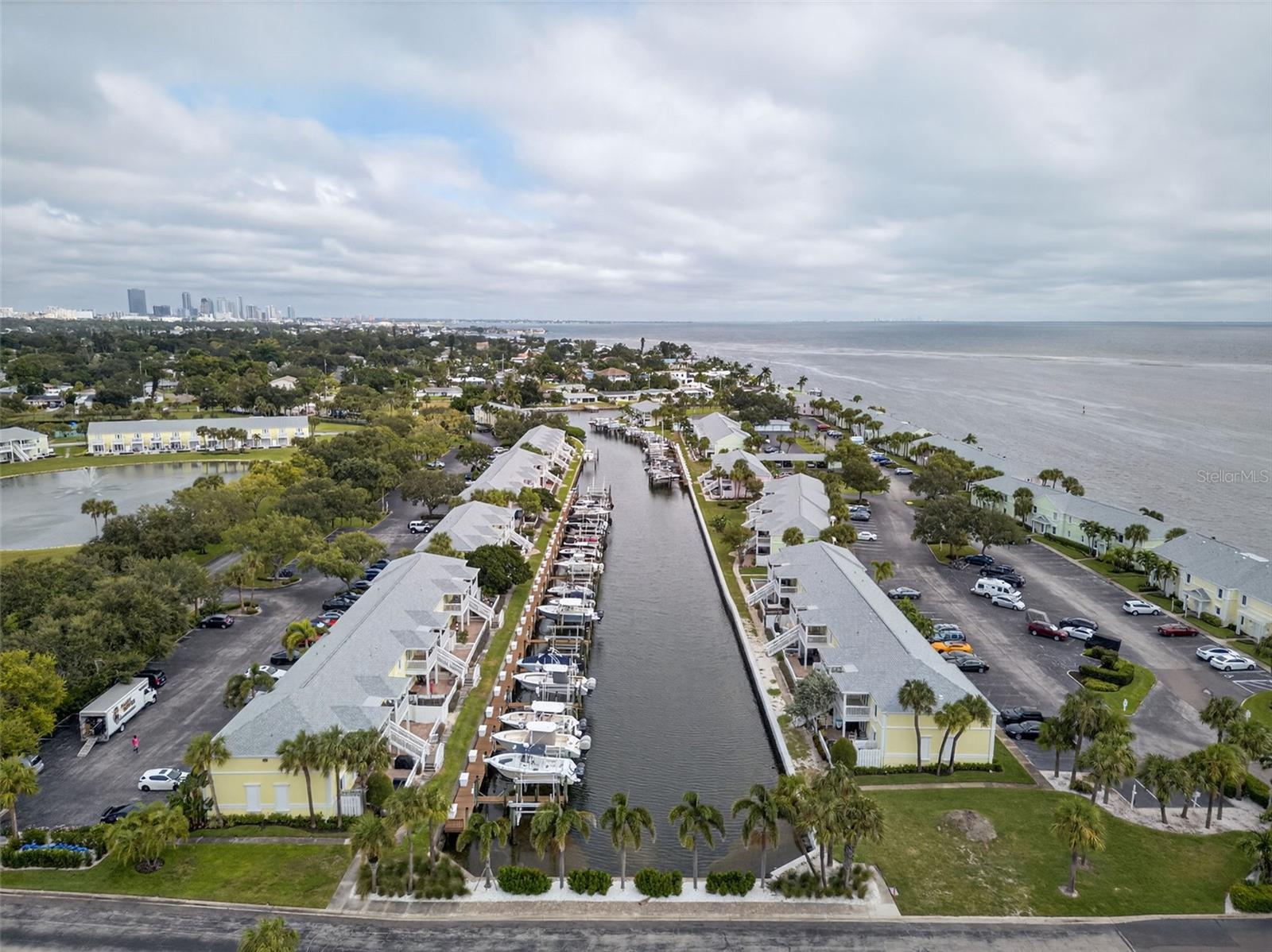 4924 Beach Dr SE #F photo 1