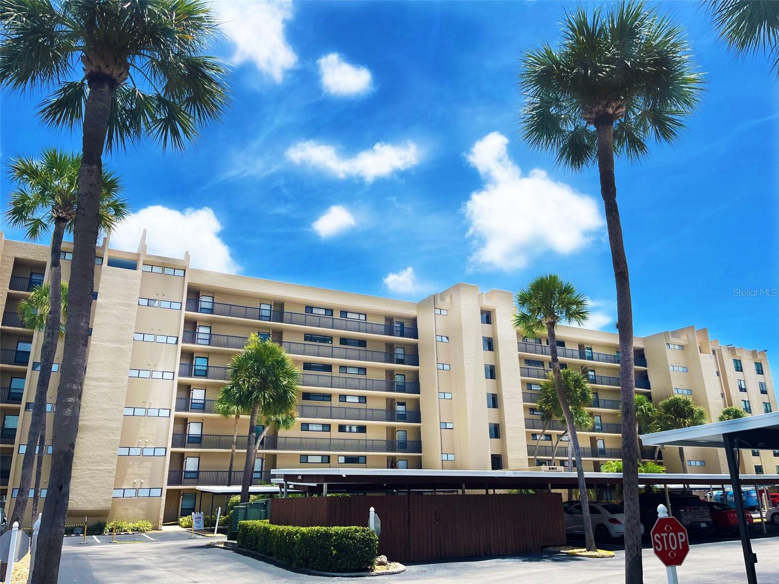 2617 Cove Cay Dr #404