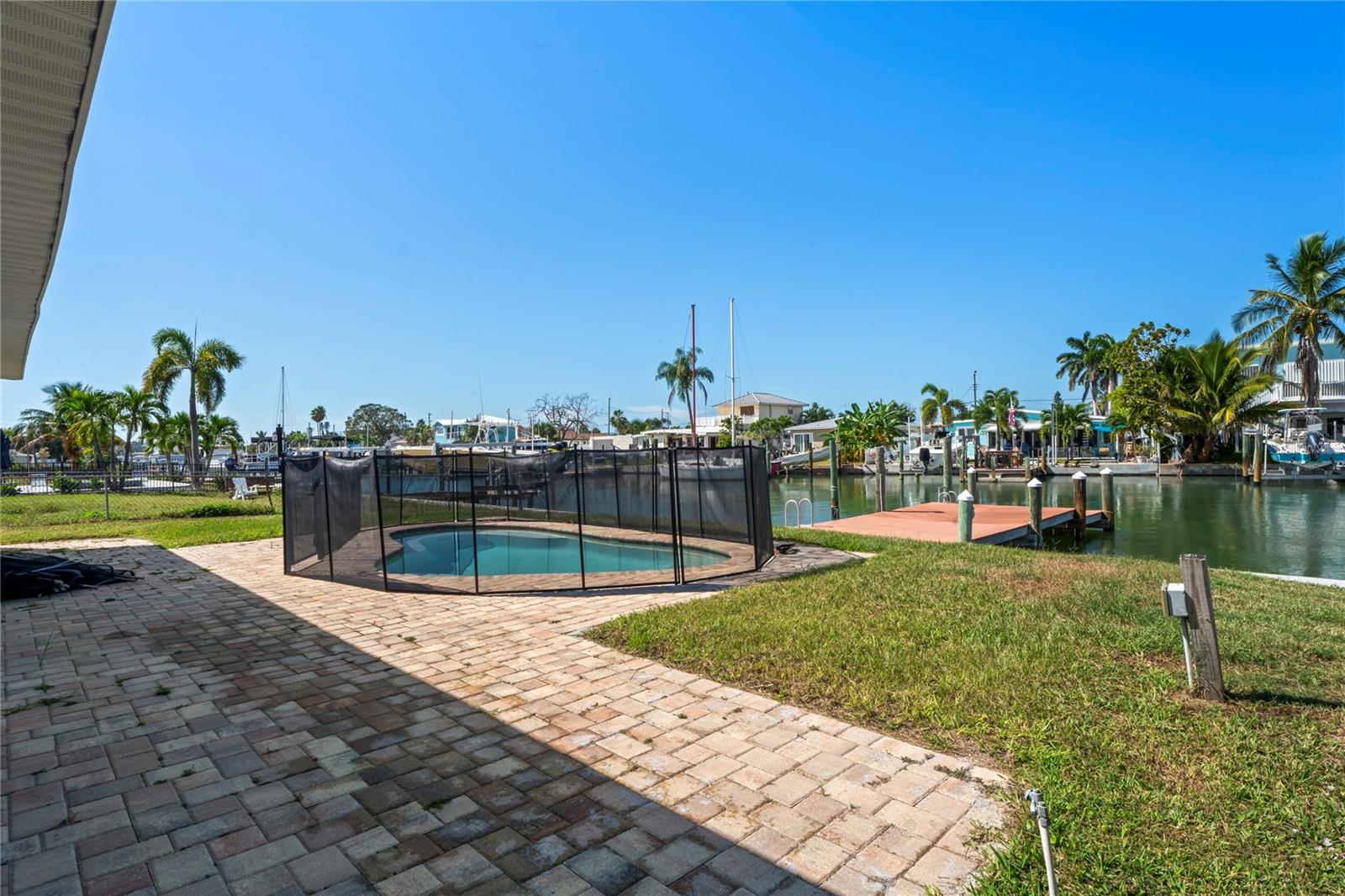 516 Crystal Dr