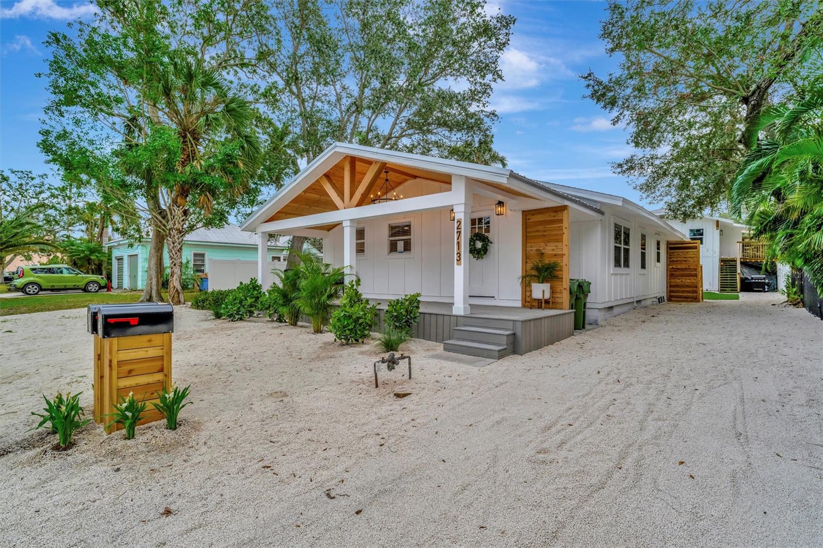 2713 4th Ave W