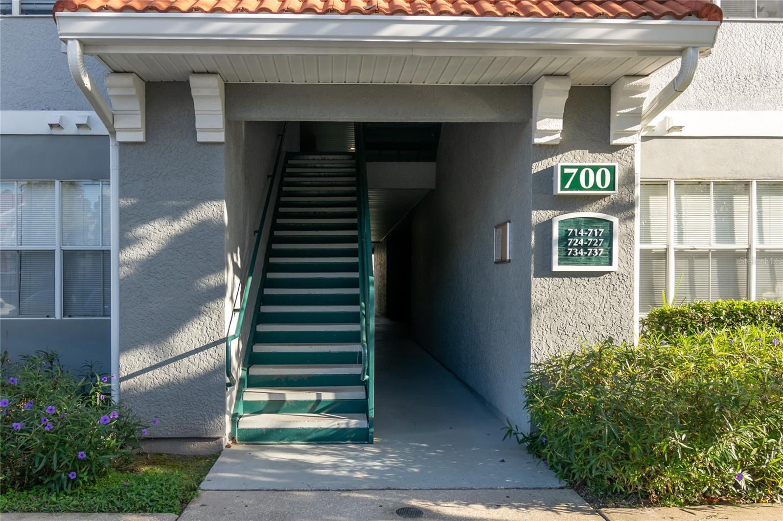 18001 Richmond Place Dr #735