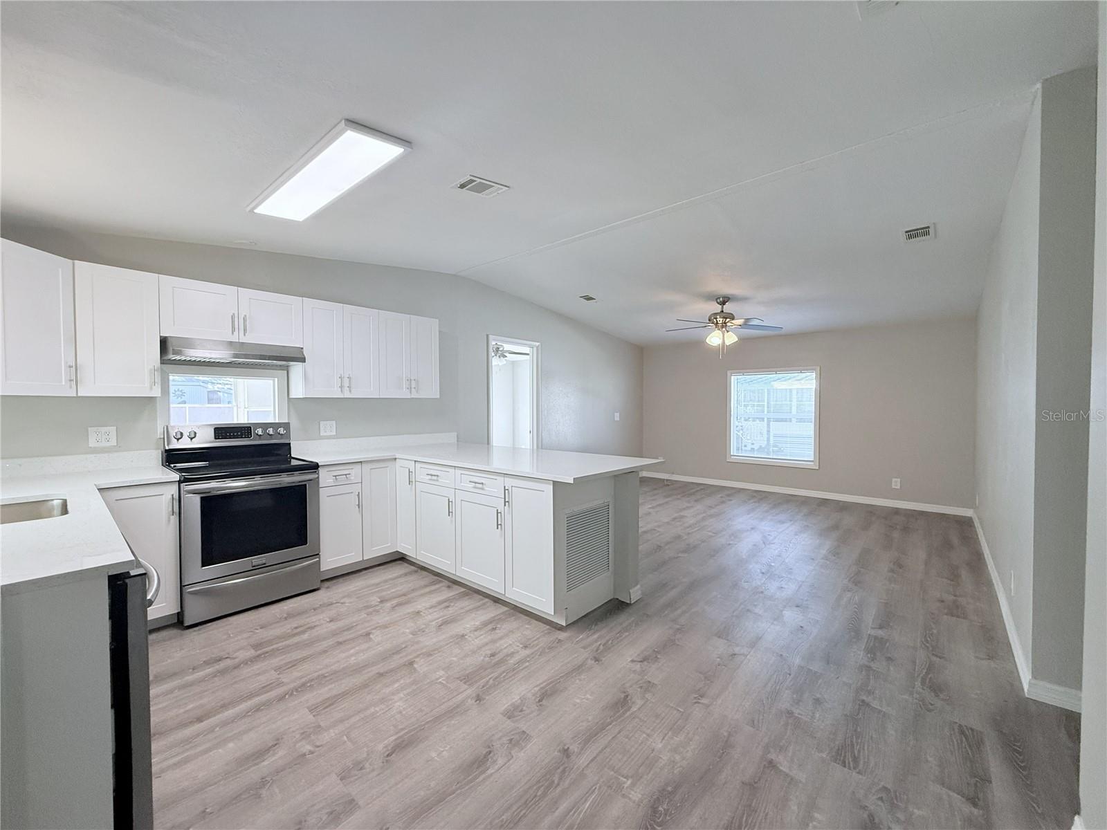 5316 Ixora St