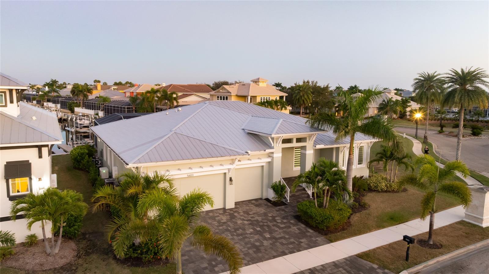 5603 Tybee Island Dr photo 1