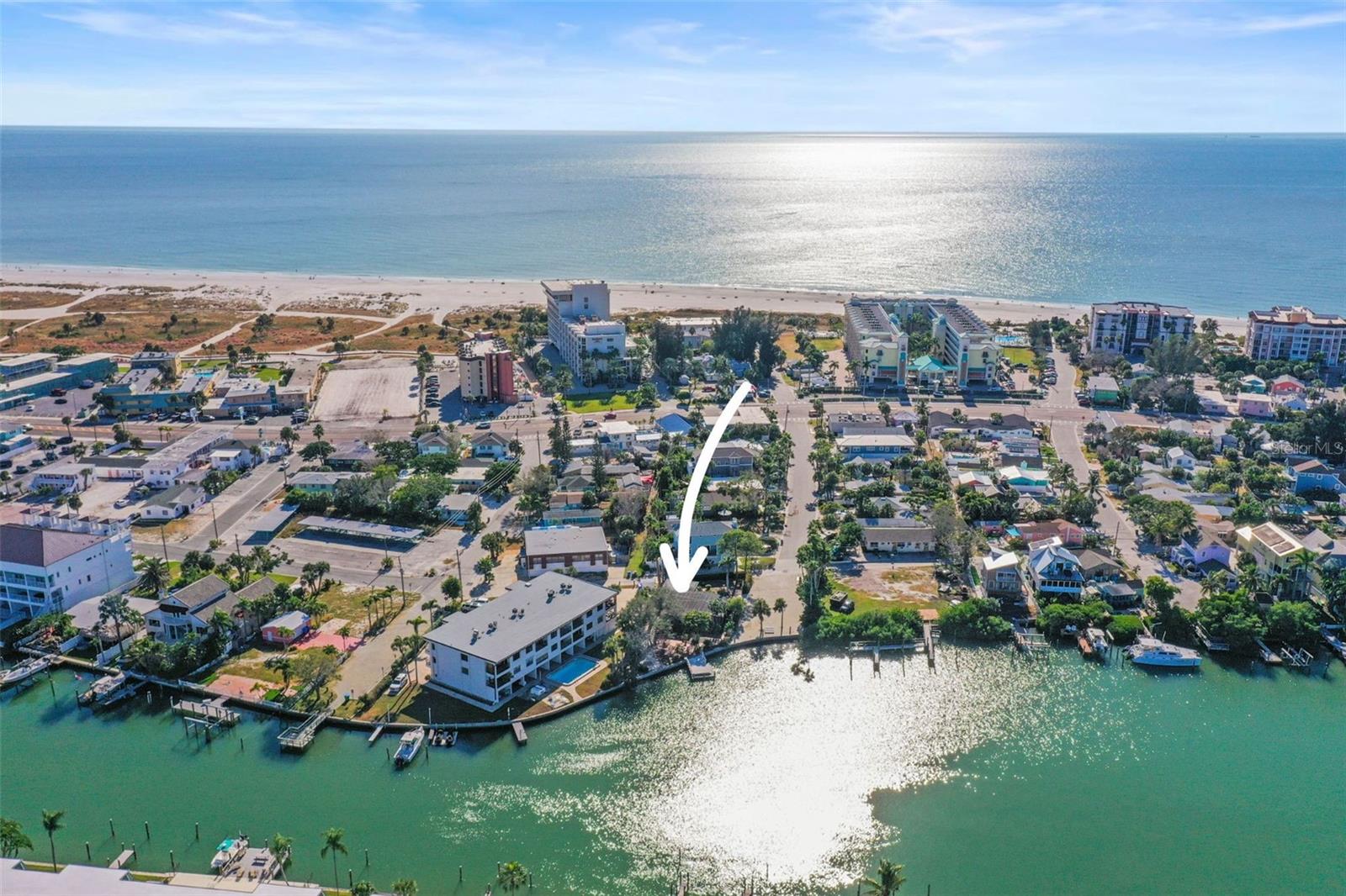 11921 Lagoon Ln photo 1