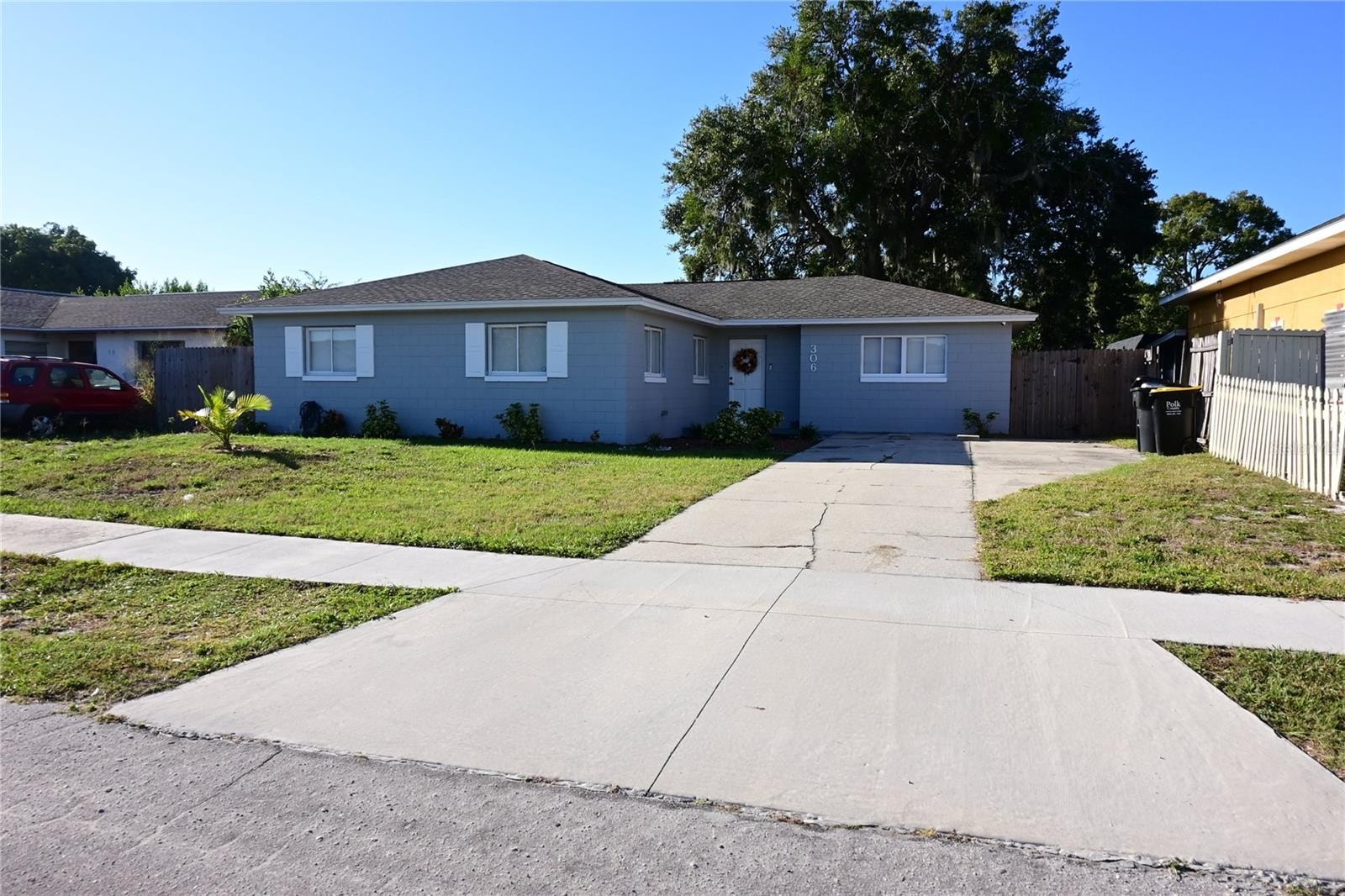 306 Fern Rd photo 1