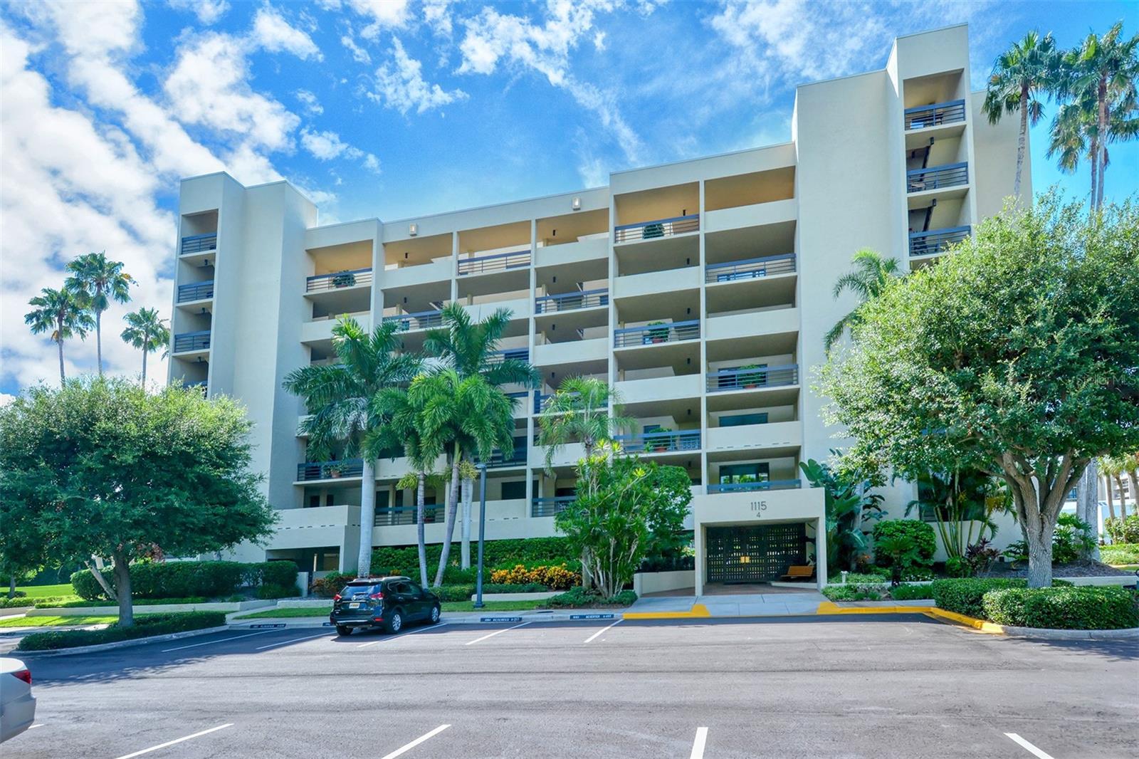 1115 Gulf Of Mexico Dr #401