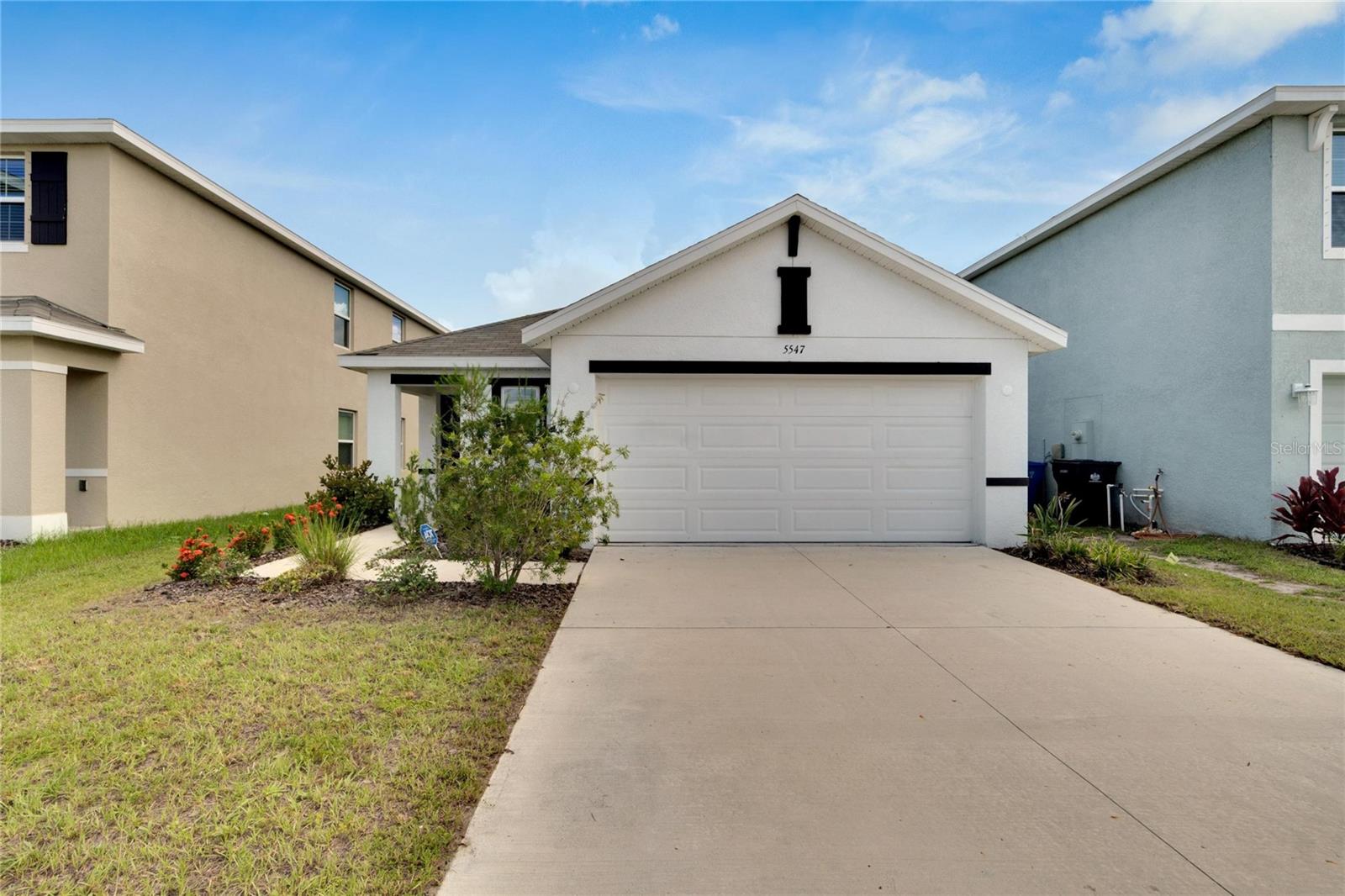 5547 Logan Cave Ave photo 1