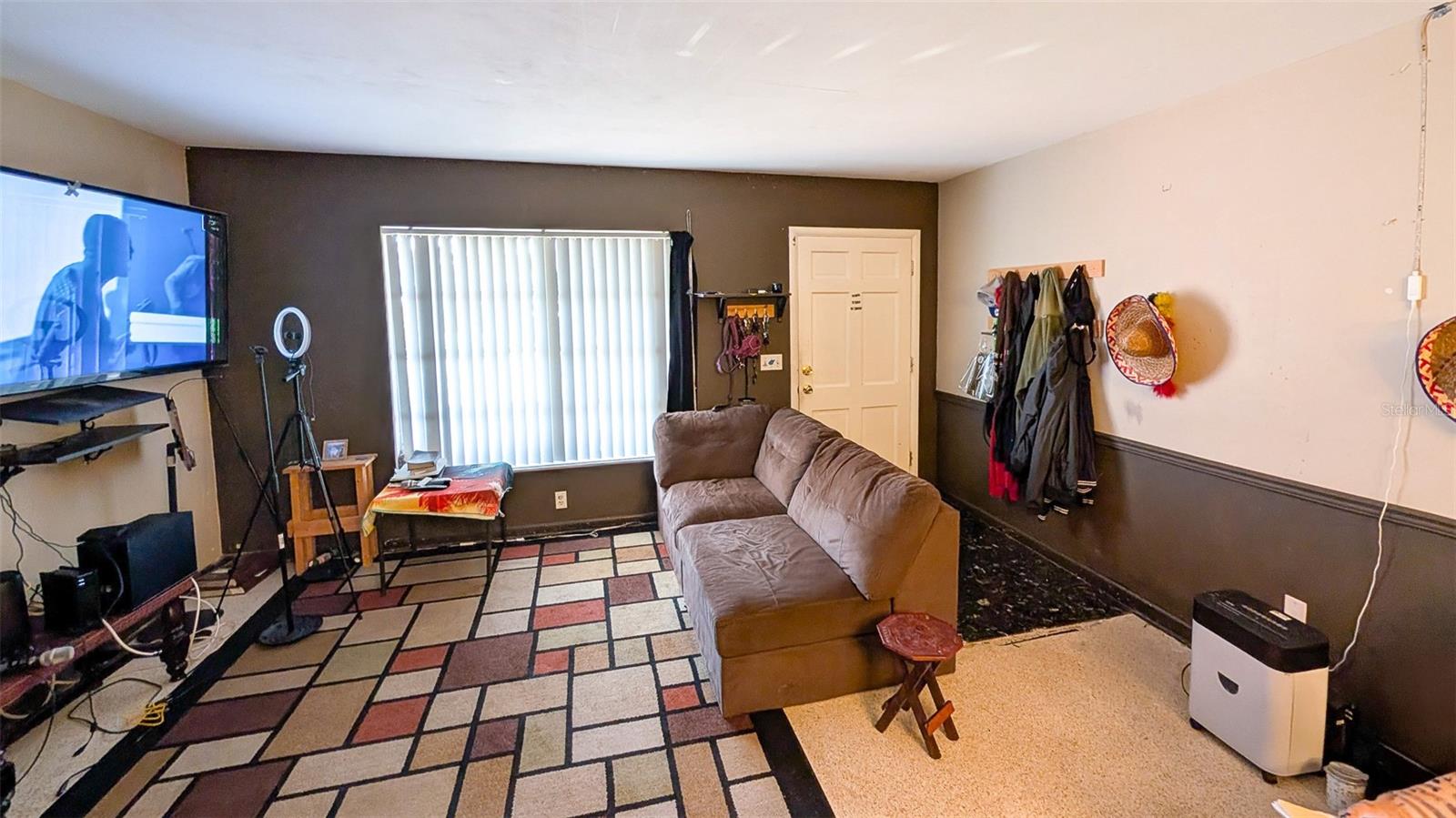 1590 Peaceful Ln N